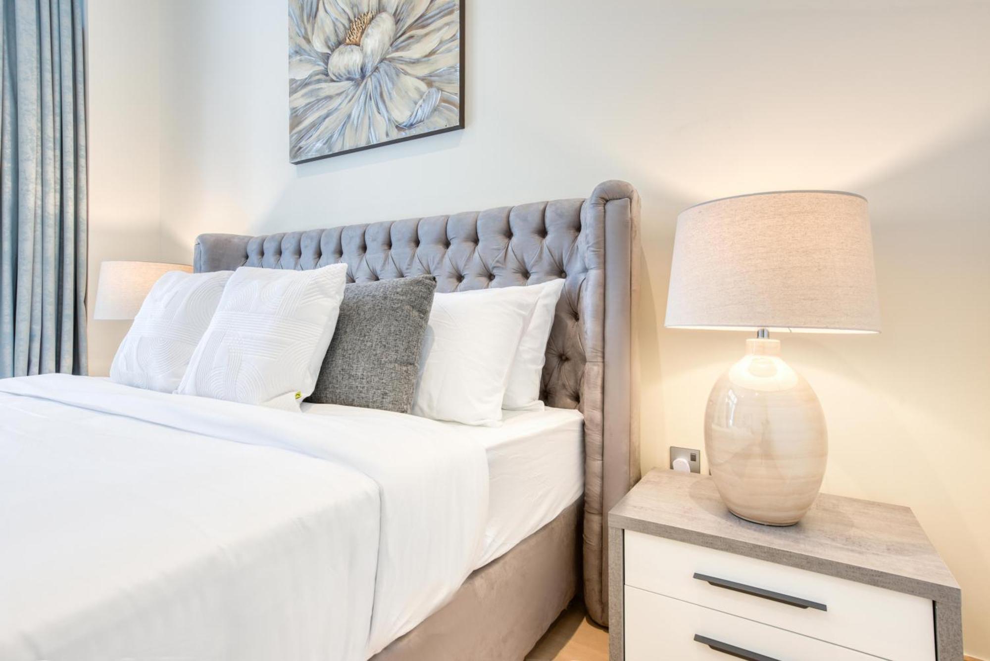 Apartamento Rh- Downtown Delight, Spacious 01br Near Mall & Burj Khalifa, Rp Heights