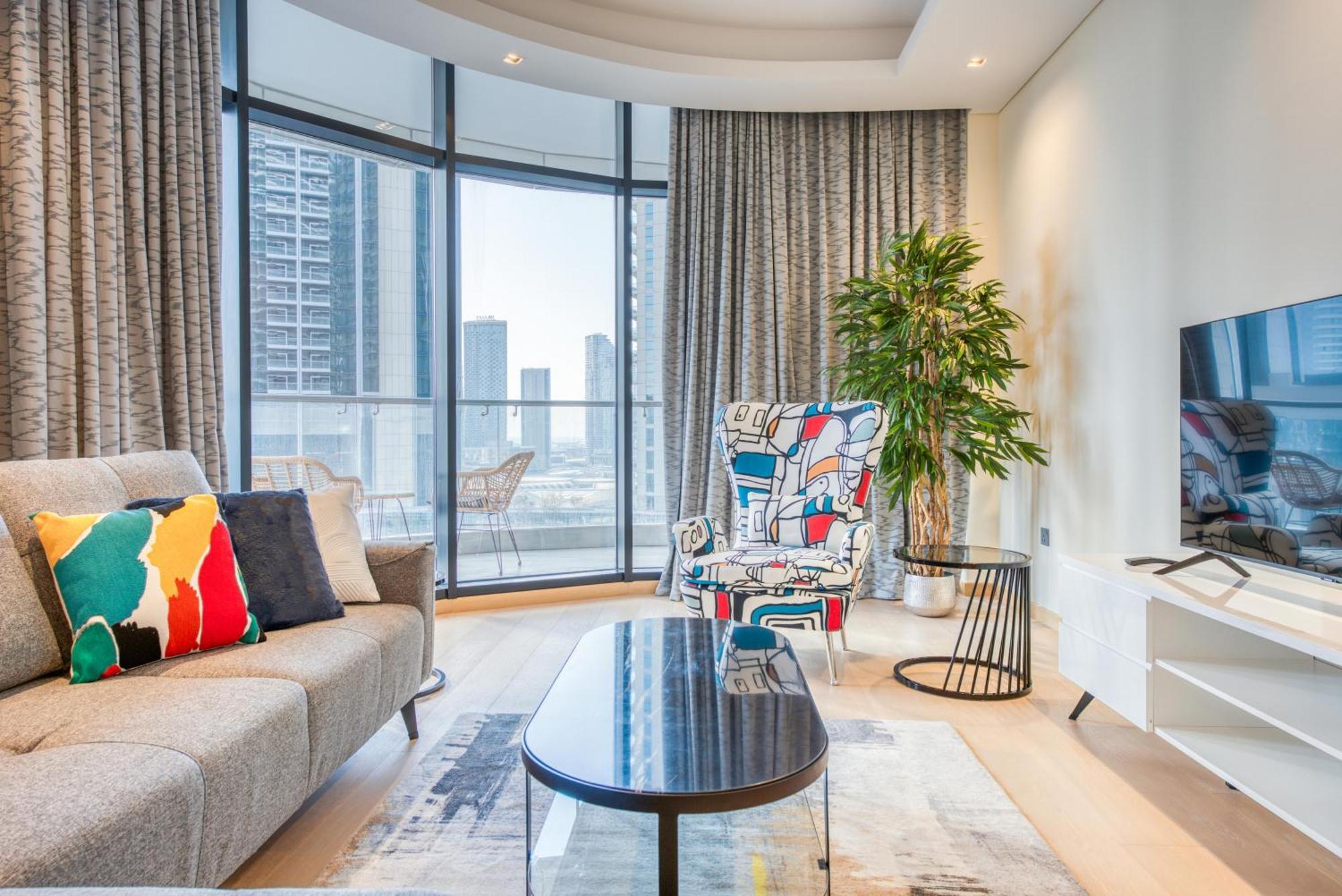 Rh- Downtown Delight, Spacious 01br Near Mall & Burj Khalifa, Rp Heights Apartamento *