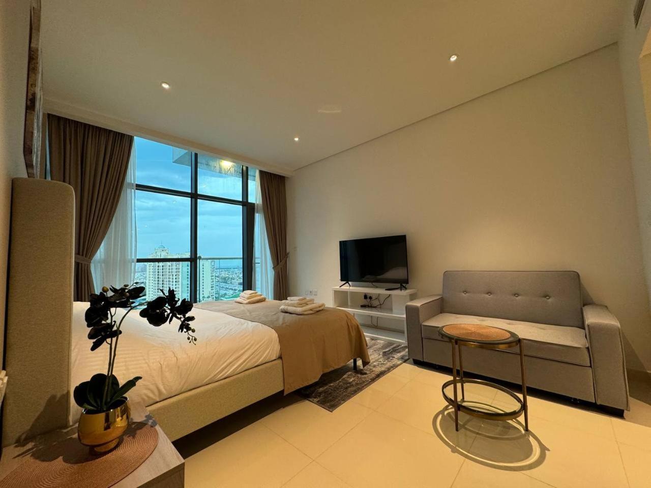 Seven & At The Palm Jumeirah Studio With Awesome View Apartment Dubai