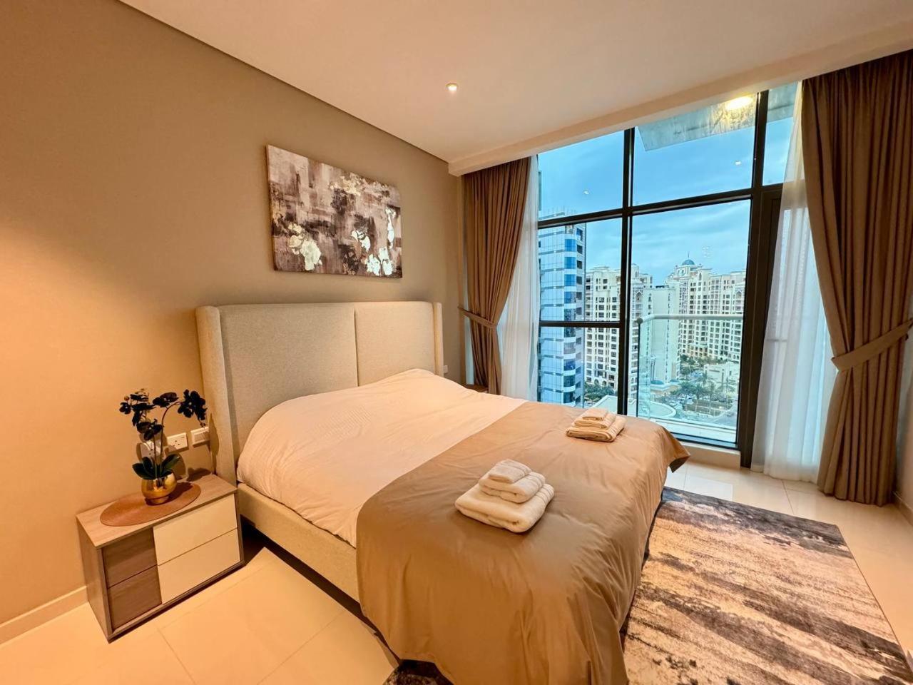 Apartment Seven & At The Palm Jumeirah Studio With Awesome View
