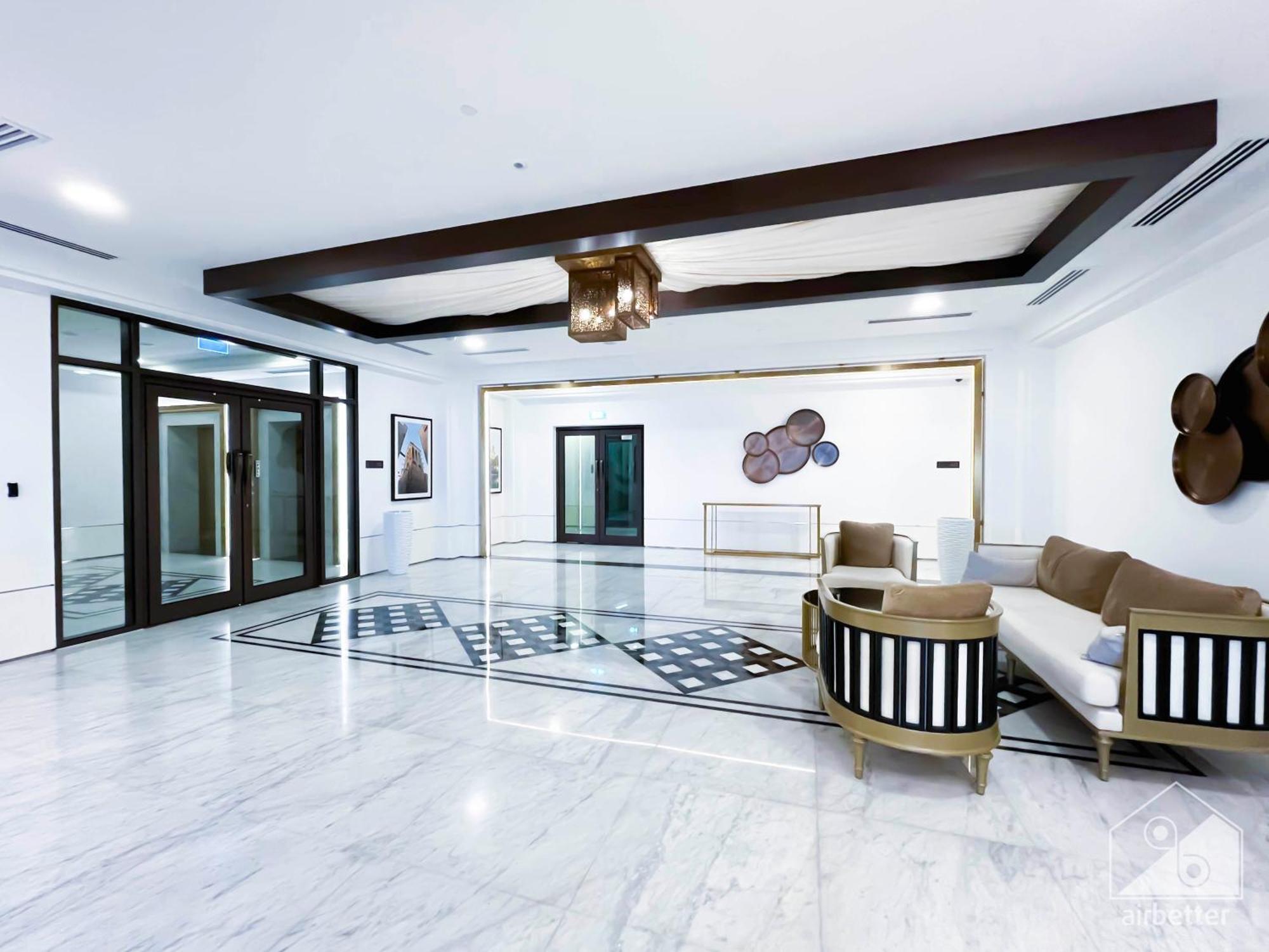 Cozy 1b Escape With Stunning Balcony Views Apartamento