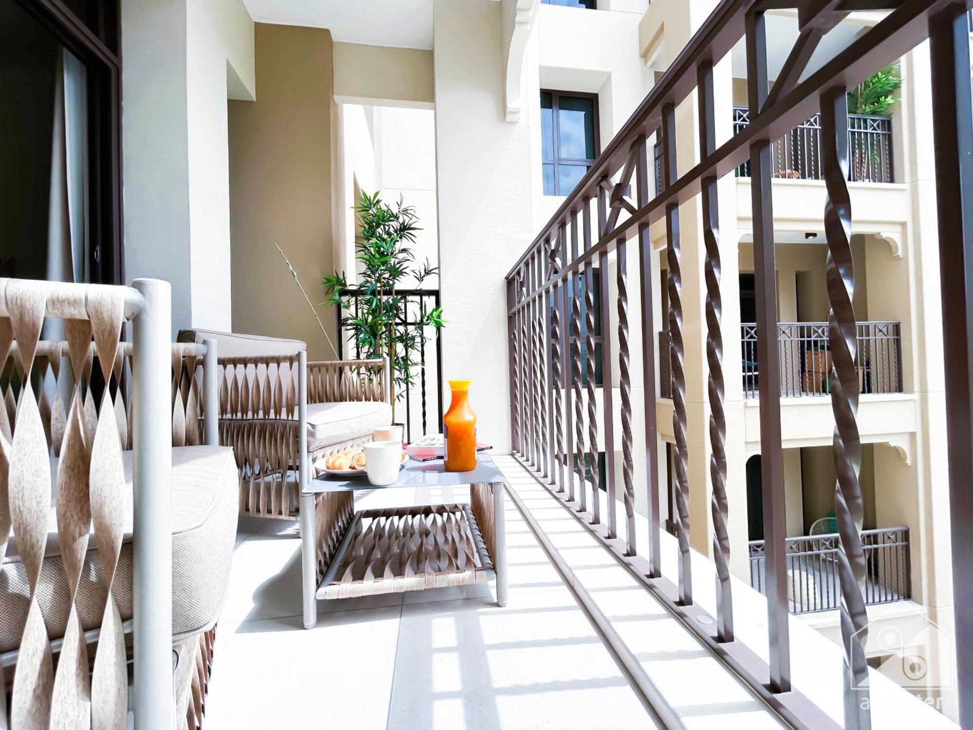 Cozy 1b Escape With Stunning Balcony Views Apartamento *