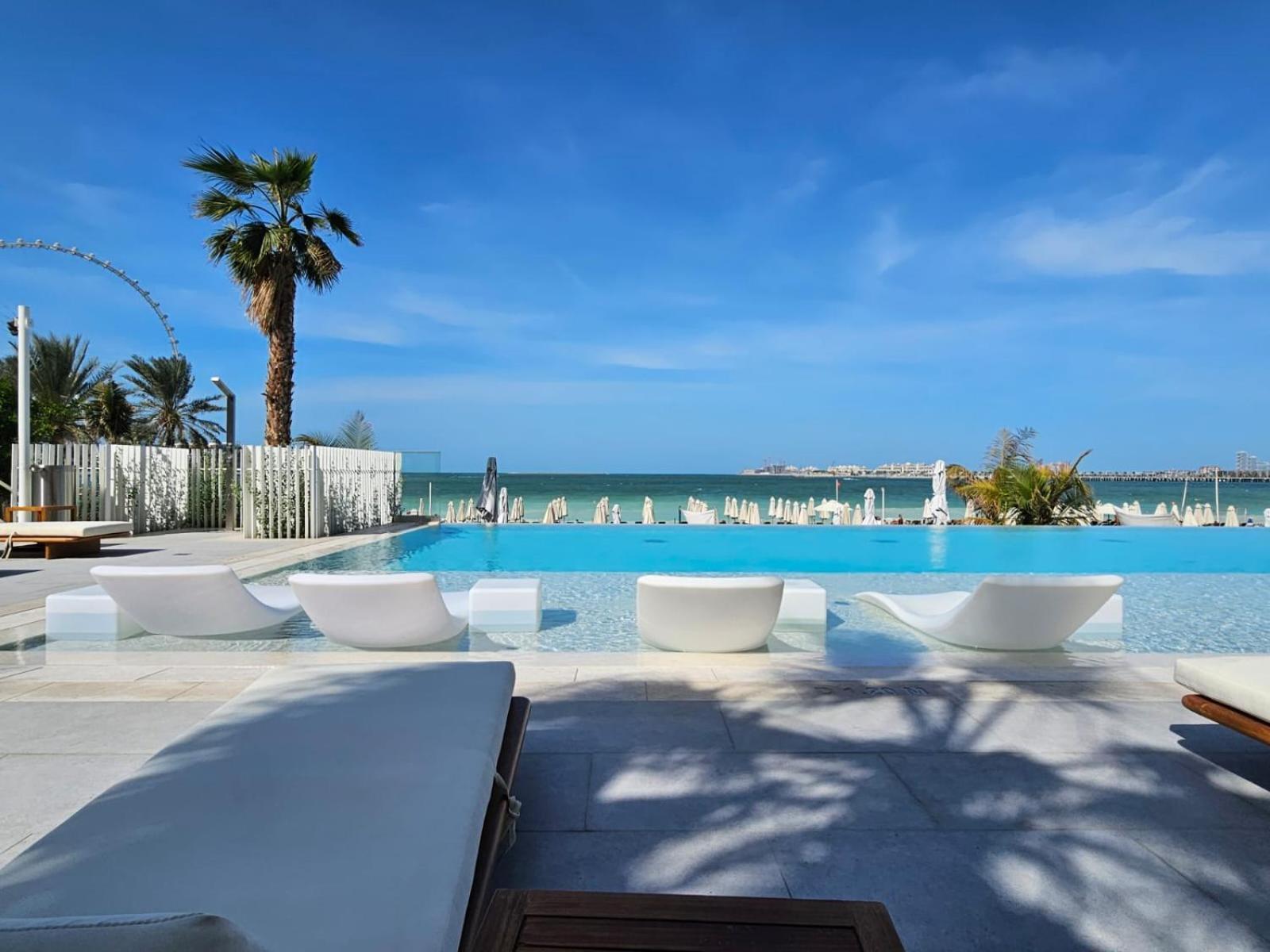 Apartemen La Vie, Jbr- Sea View With Beach Access- Happy Holidays Lux