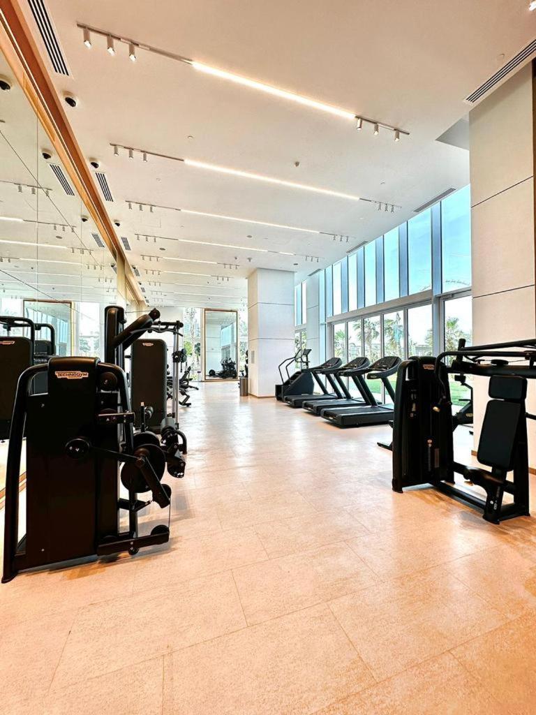 La Vie, Jbr- Sea View With Beach Access- Happy Holidays Lux Apartemen