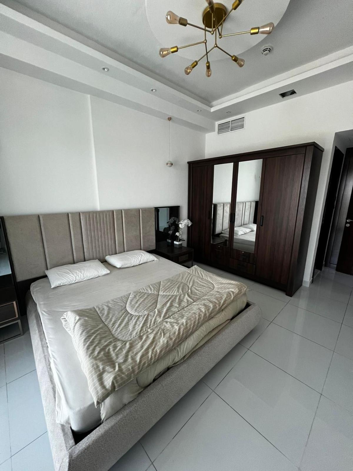 1bhk Serviced Luxury With Kids