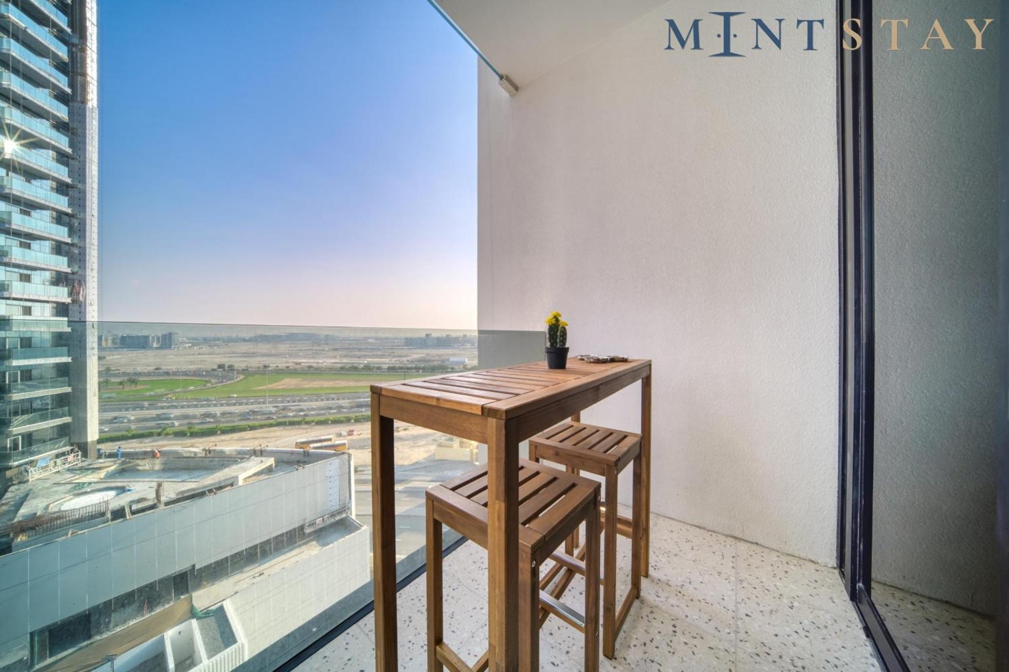 Upside Living, Business Bay - Mint Apartemen
