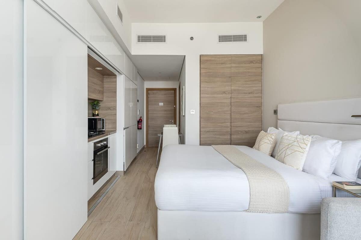 Frank Porter - One Apartamento *