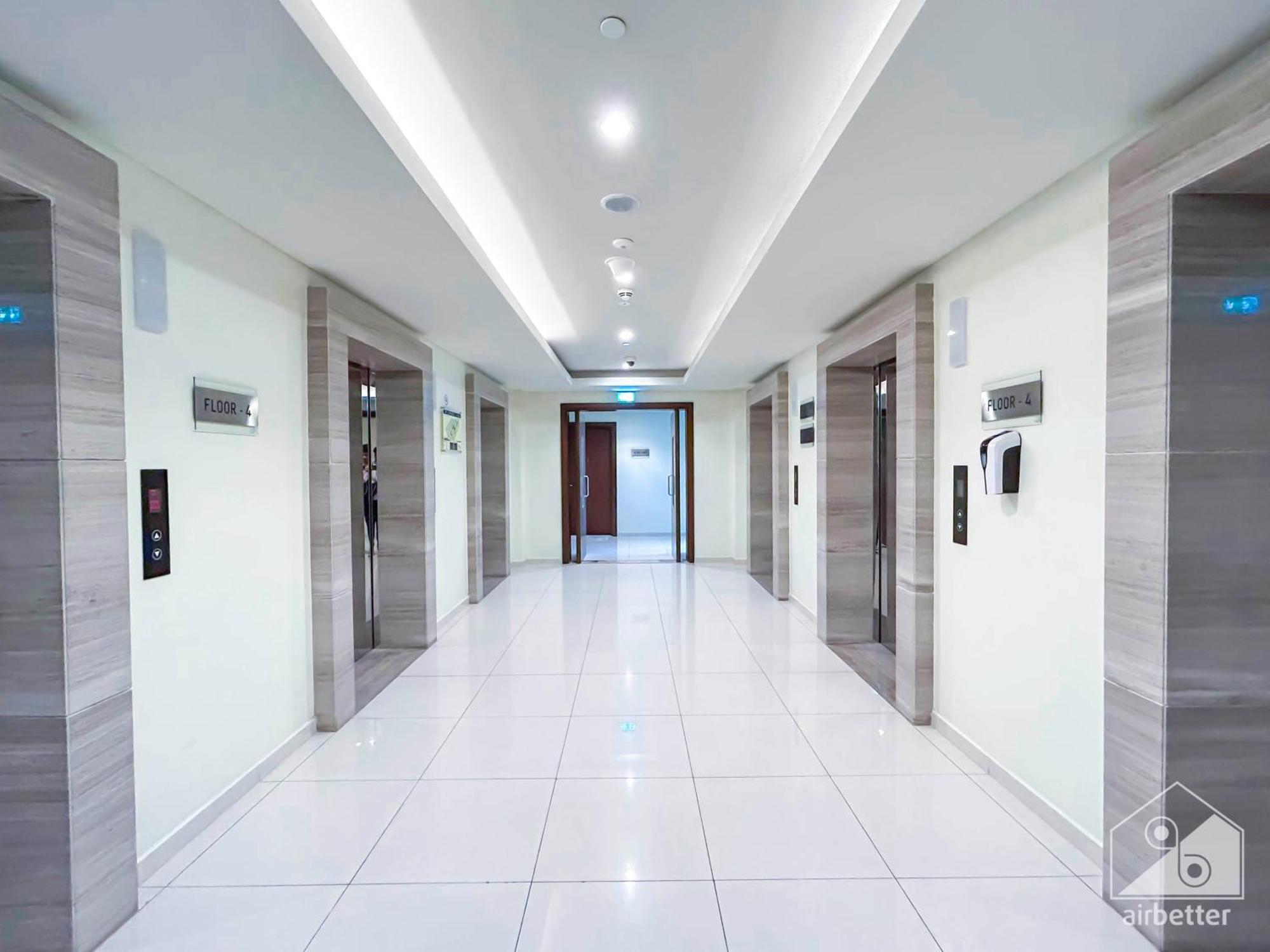 Appartamento Gorgeous 1b With Balcony In Business Bay