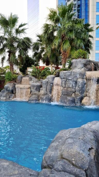 Appartement Luxury Paramount B666 *