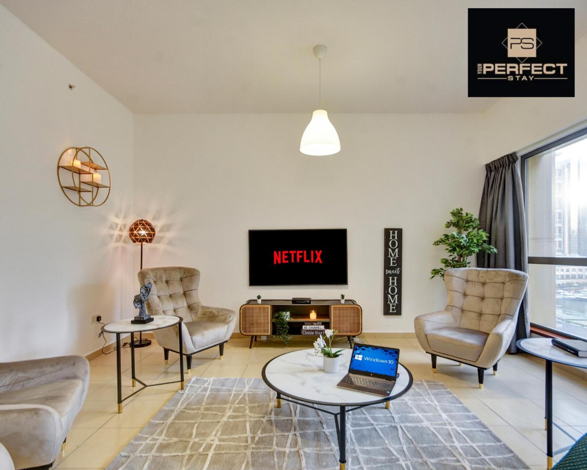 Jumeirah Beach Residence: Marina Views & Luxury Amenities Apartment