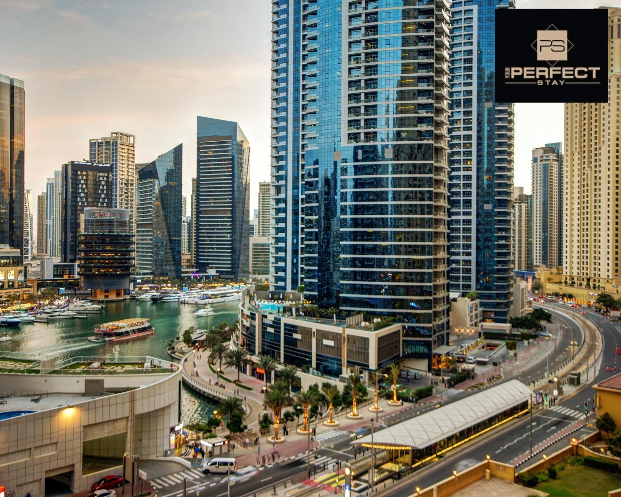 Jumeirah Beach Residence: Marina Views & Luxury Amenities