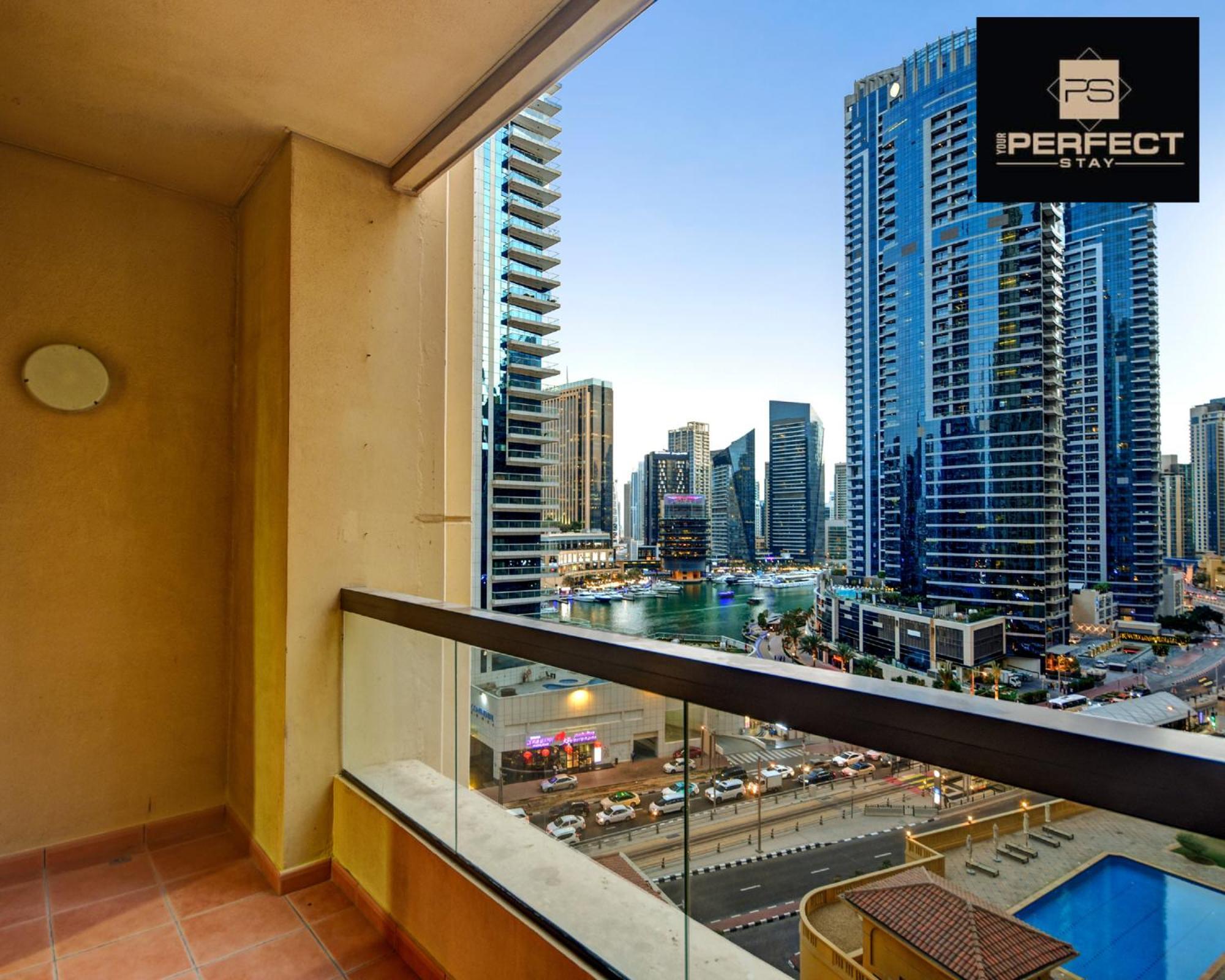 Apartment Jumeirah Beach Residence: Marina Views & Luxury Amenities