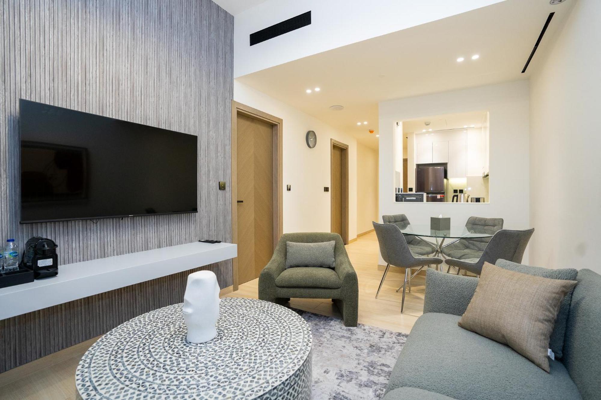 Citihome Sleek And Stylish Brand New 1br