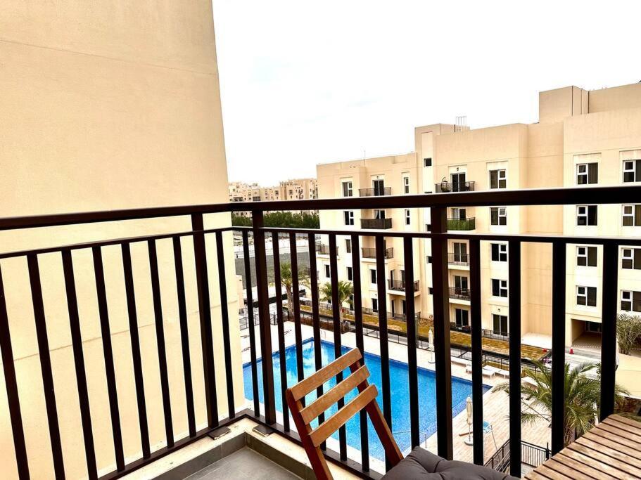 Apartment Pool View 1bedroom In Remraam, Al Ramth 11 Dubai
