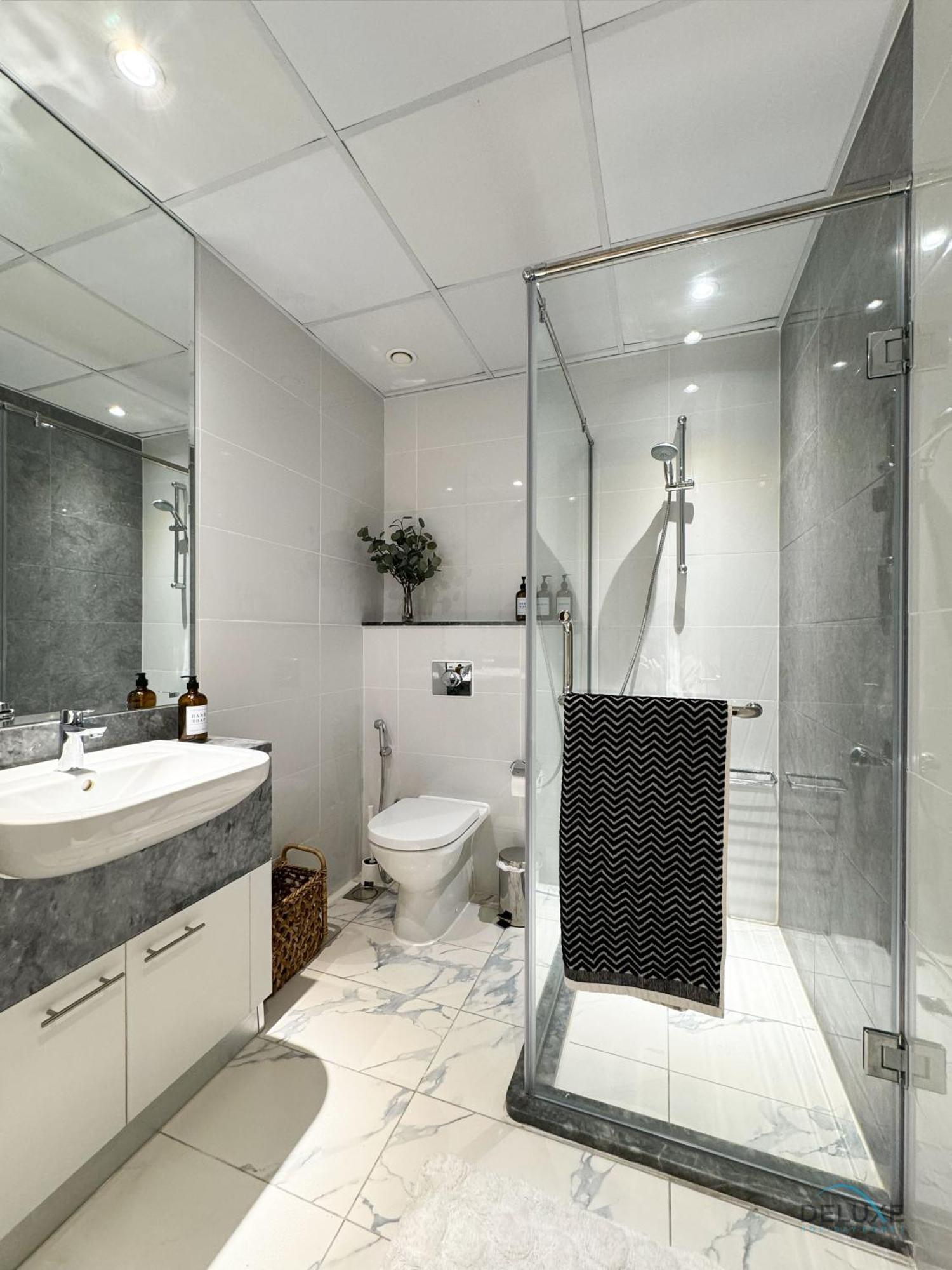 Appartement Grand 2br In Noura Tower, Business Bay By Deluxe Homes *