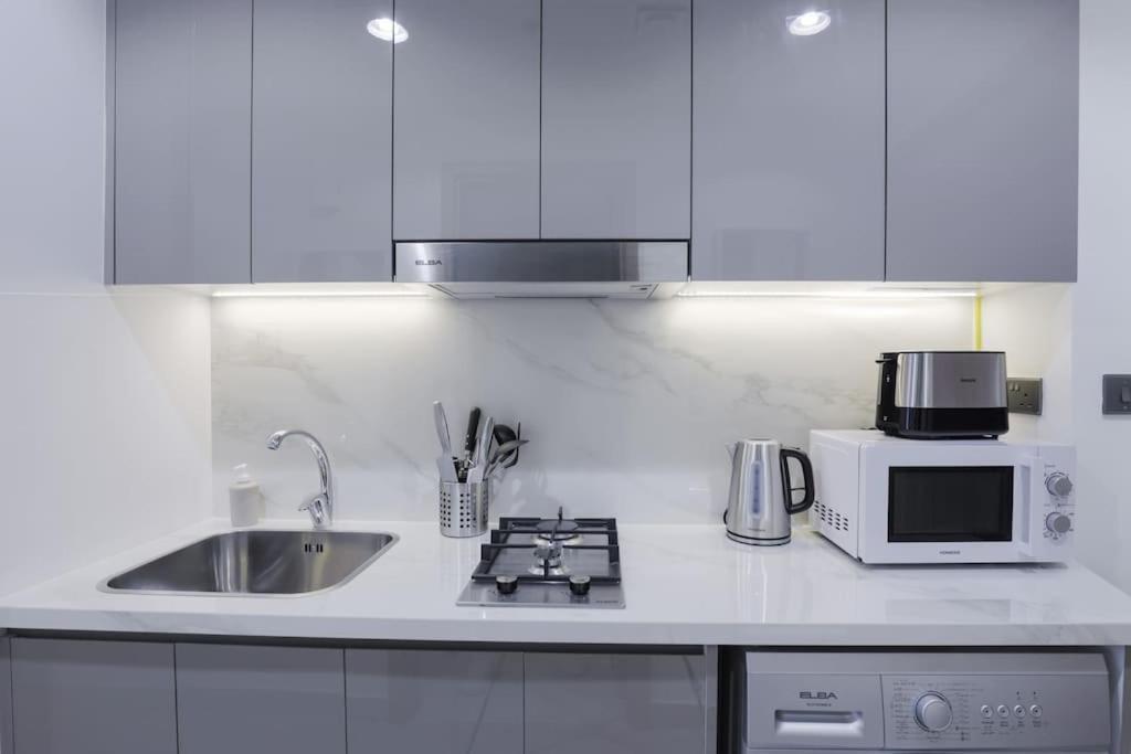 Inviting In Azizi Riviera, Close To Downtown Appartamento
