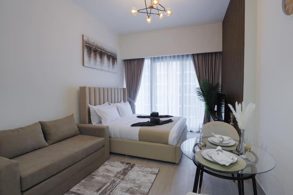 Appartamento Inviting In Azizi Riviera, Close To Downtown