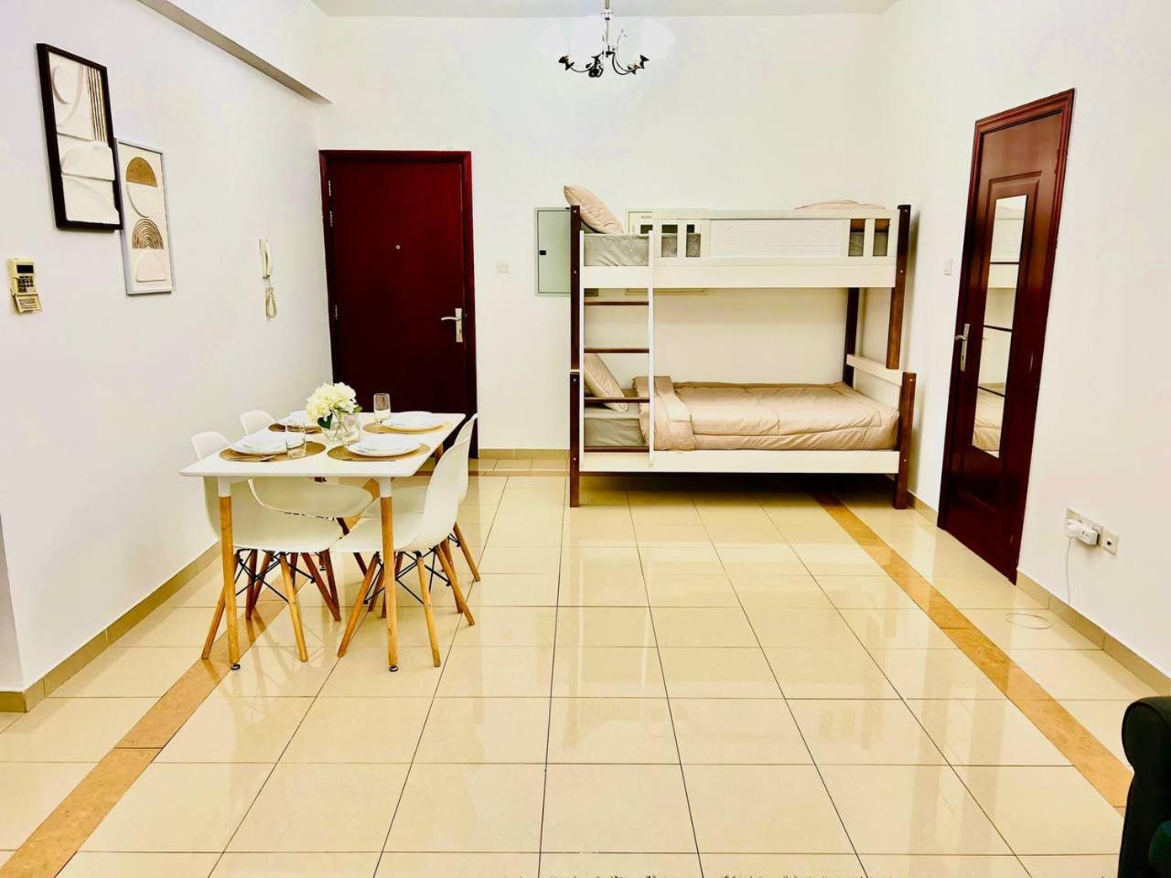 Cozy 2 Bedroom In Al Nahda Apartamento Dubai