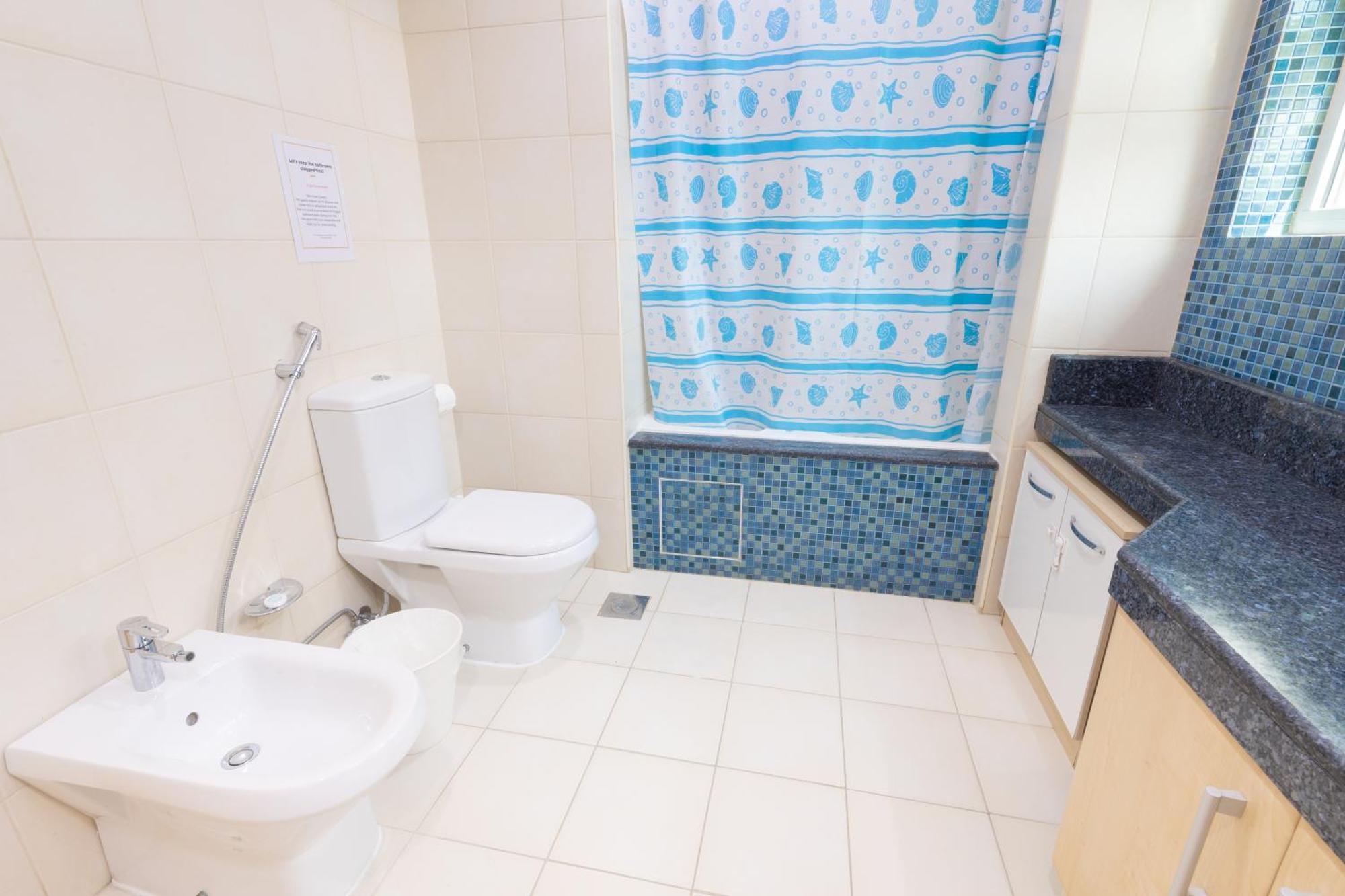 The Palm 4br & Pool Access * Dubai