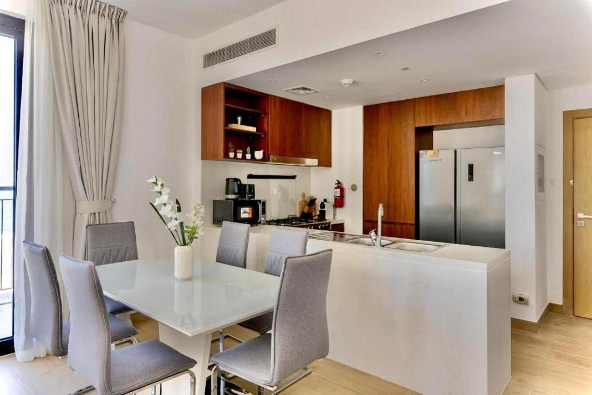 Ocean Majestic Full Sea View At Le Pont Apartment