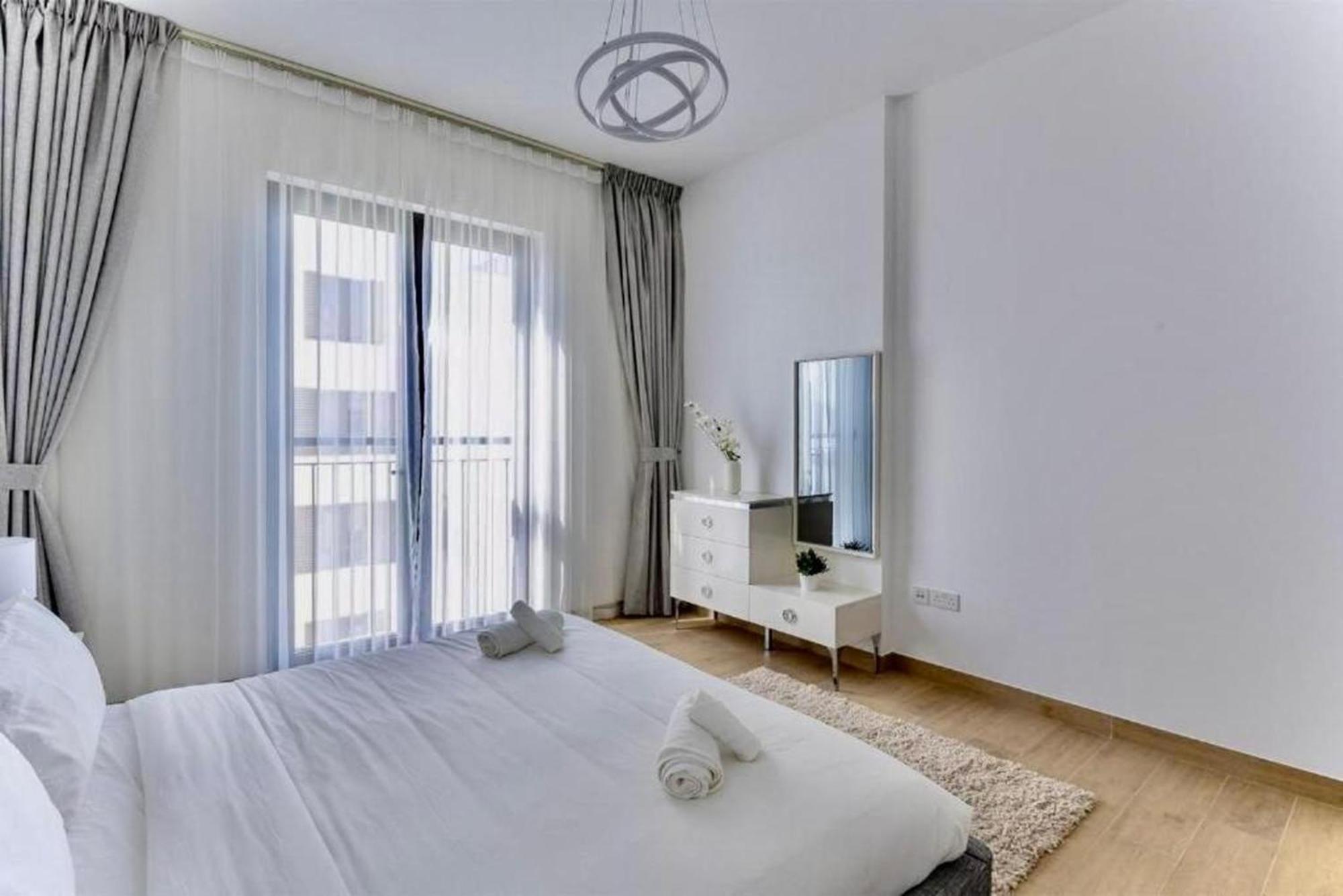 Ocean Majestic Full Sea View At Le Pont Apartment Dubai