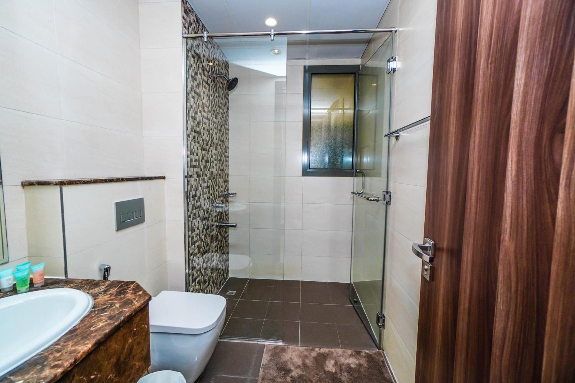 1 Bedroom Apt, Miracle Garden With Rooftop Pool, King Bed, Gym,100mbps Appartement