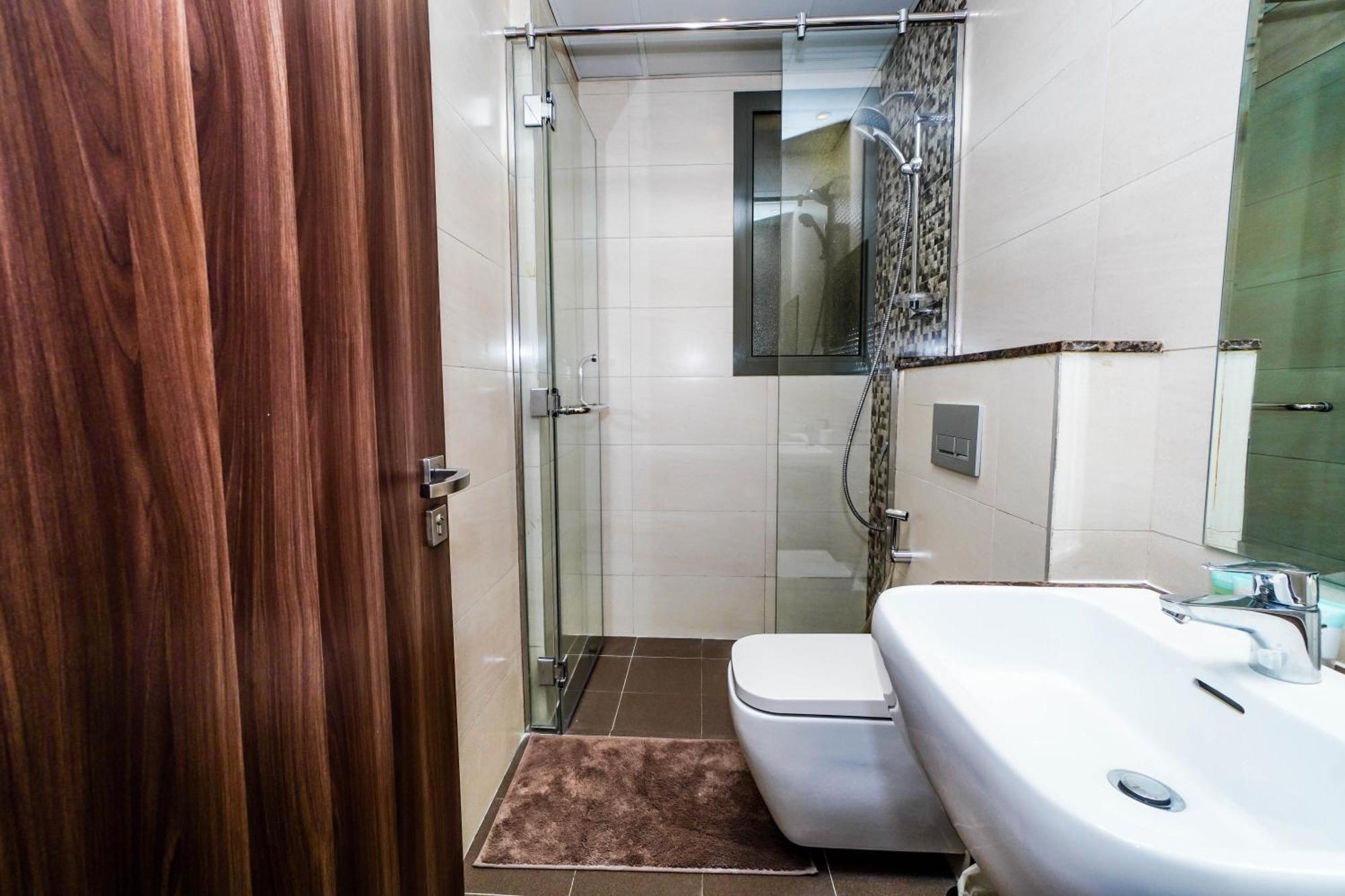 1 Bedroom Apt, Miracle Garden With Rooftop Pool, King Bed, Gym,100mbps Appartement Dubaï