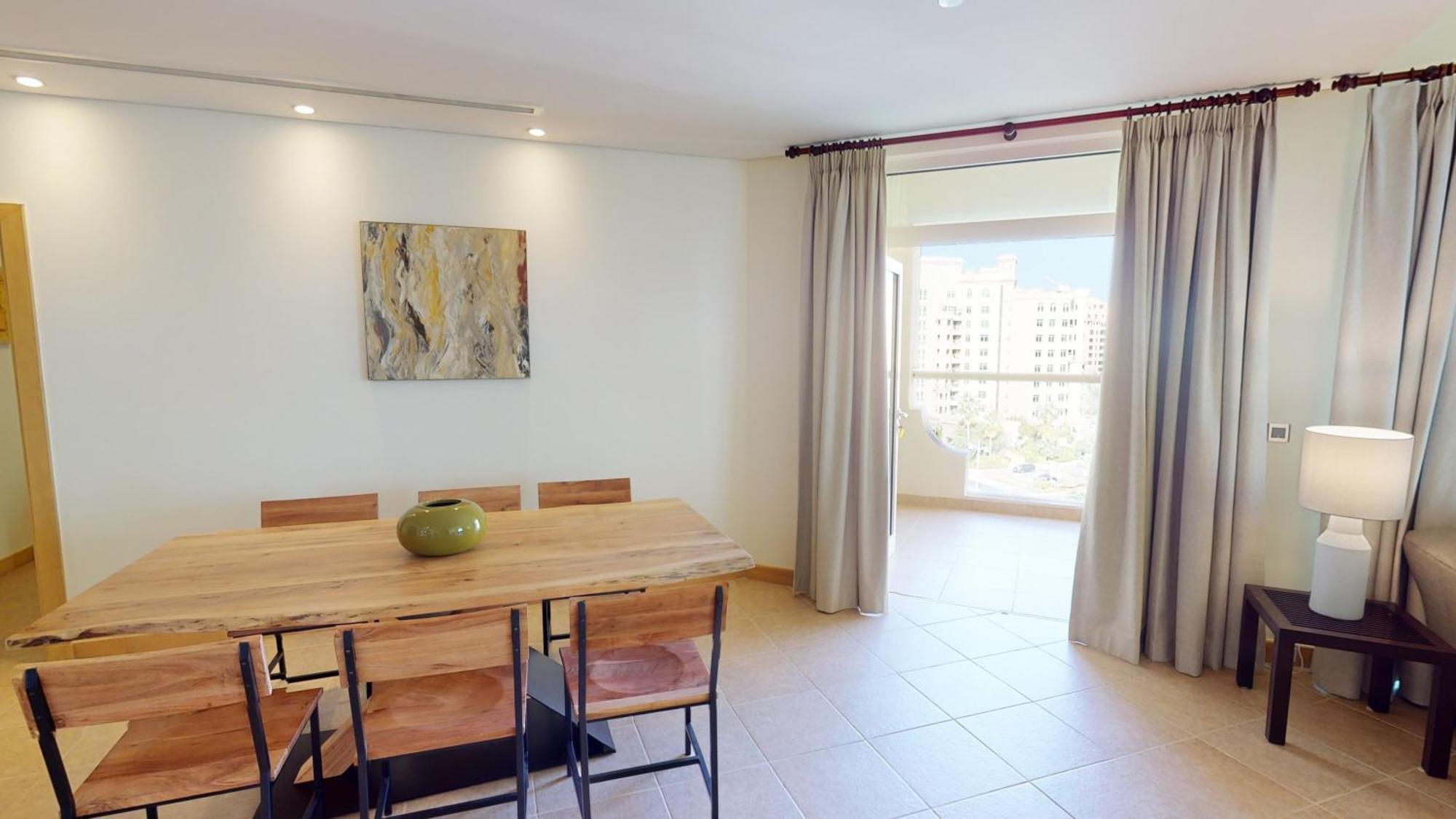 Al Dabas Views, 3bd Sleeps 6, Beachfront & Pool Access Appartement Dubai