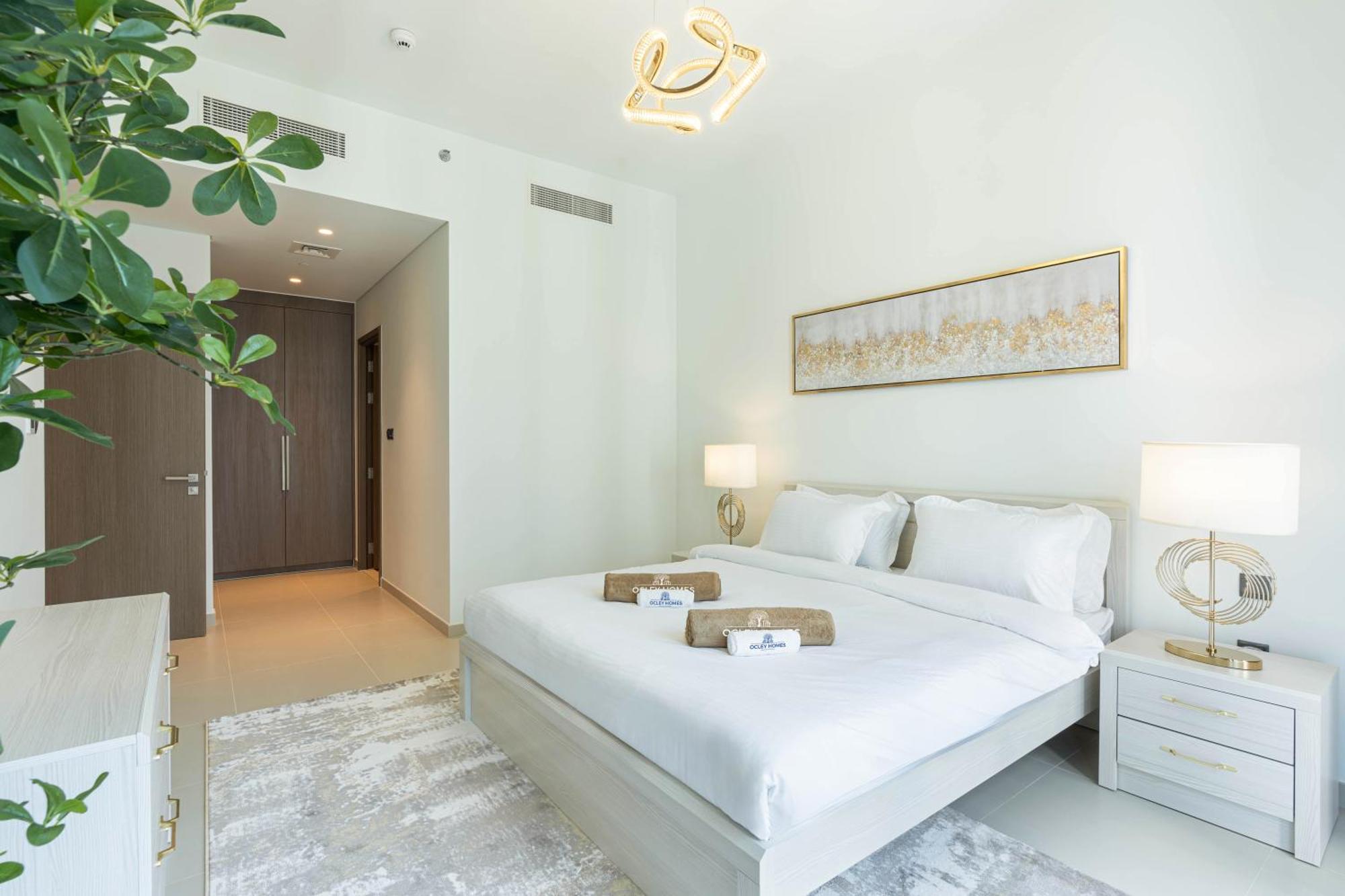 Brand New Minutes Away From Burj Khalifa Apartment Dubai