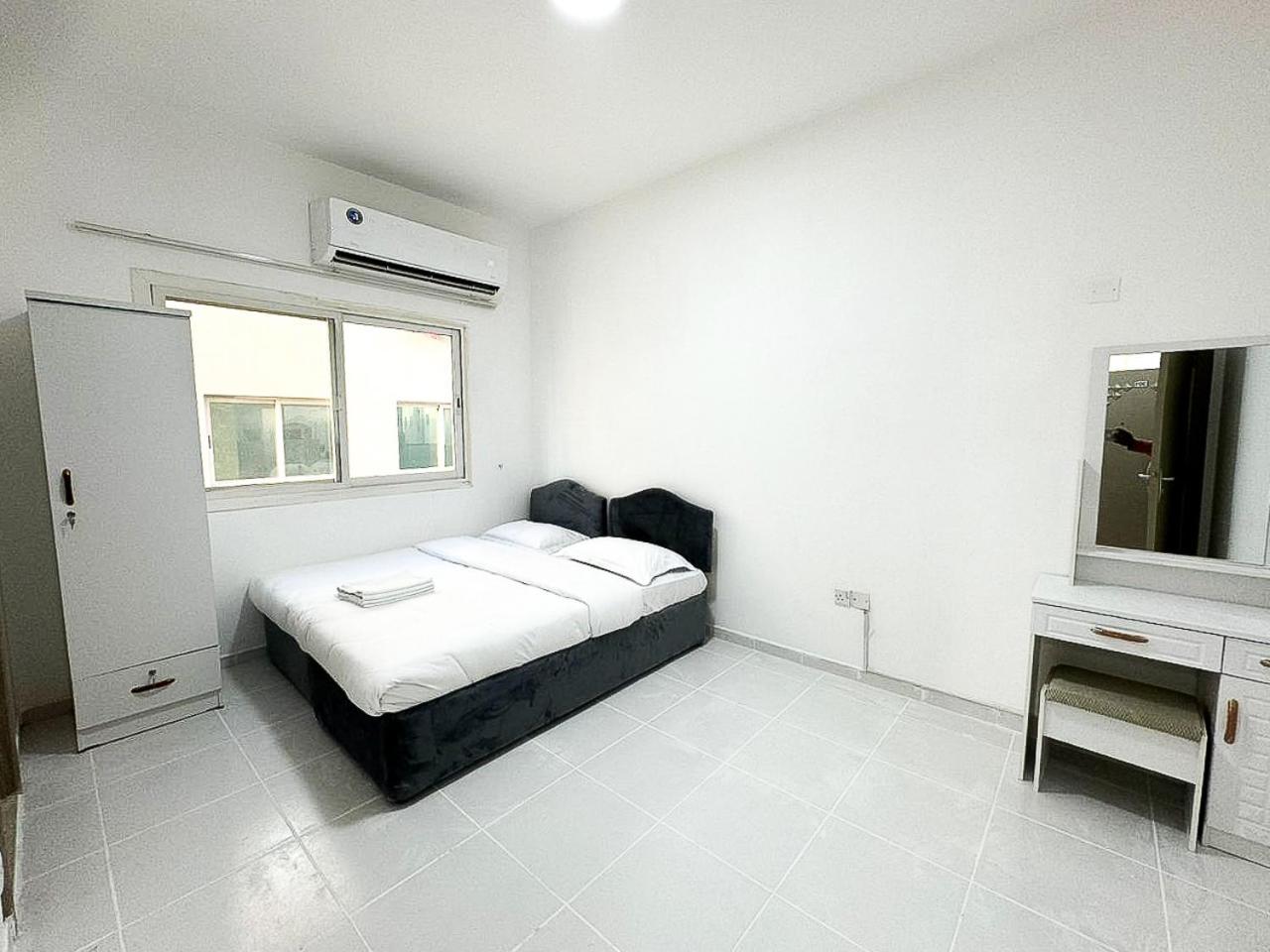 Karama Star 2 - Habitación en casa particular *