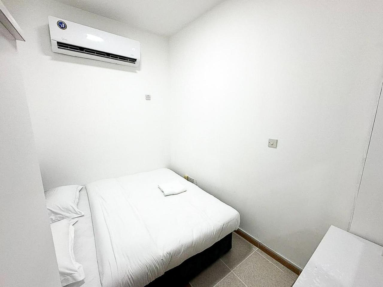 Karama Star 2 - Habitación en casa particular *