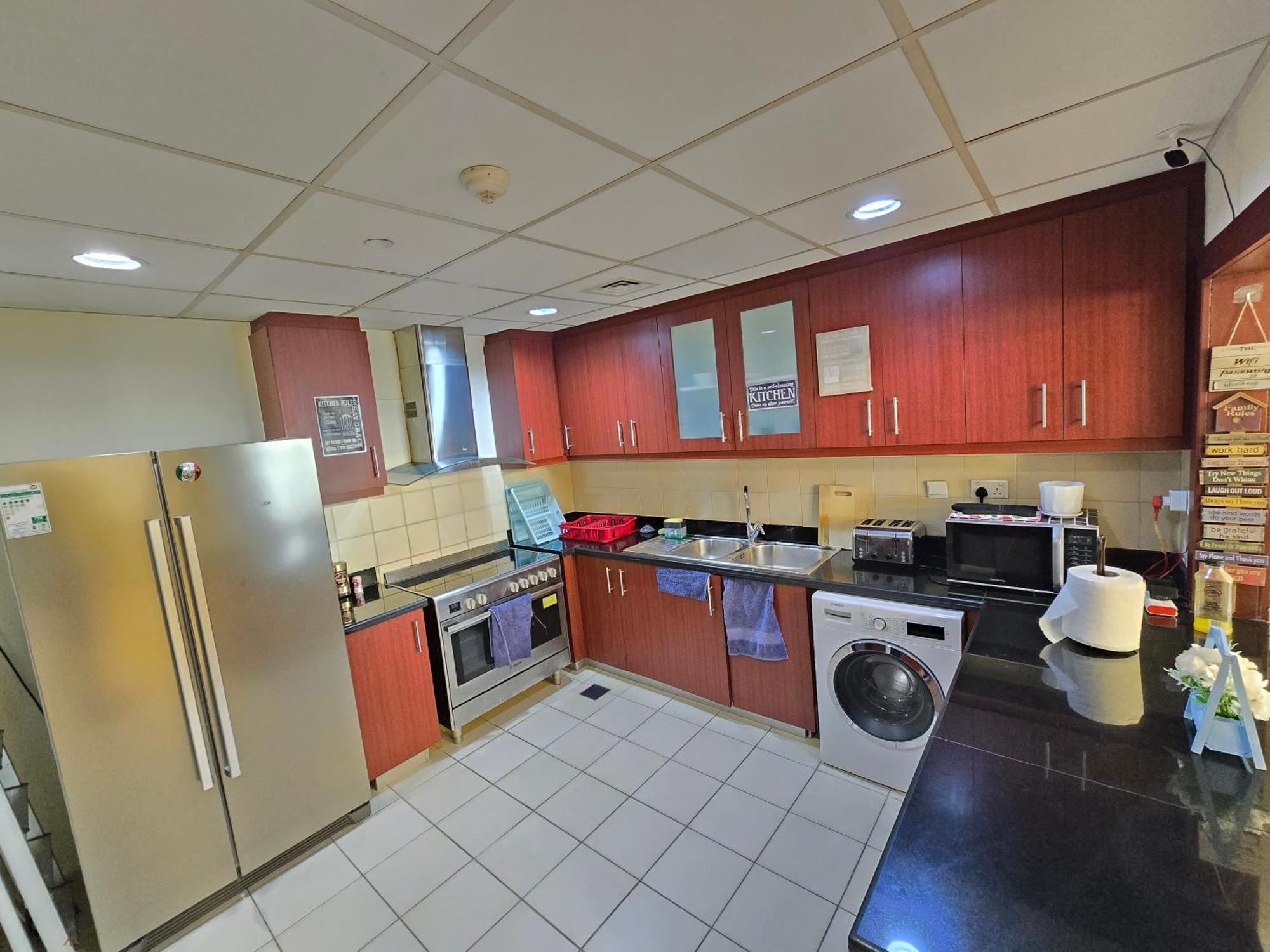 Appartement 1 World, Premium Hostel, Jbr, Near Metro And Beach *