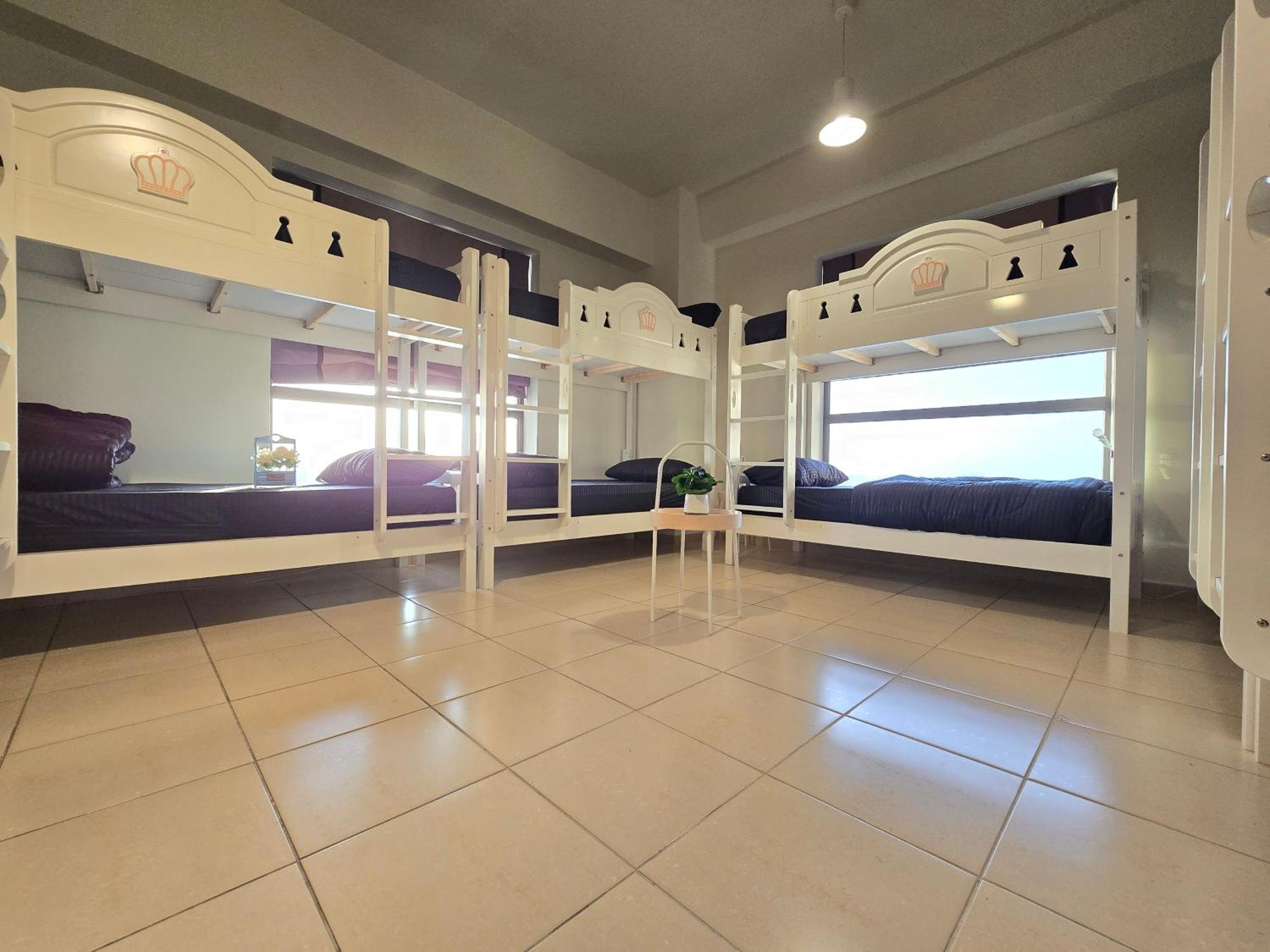 Appartement 1 World, Premium Hostel, Jbr, Near Metro And Beach Dubaï