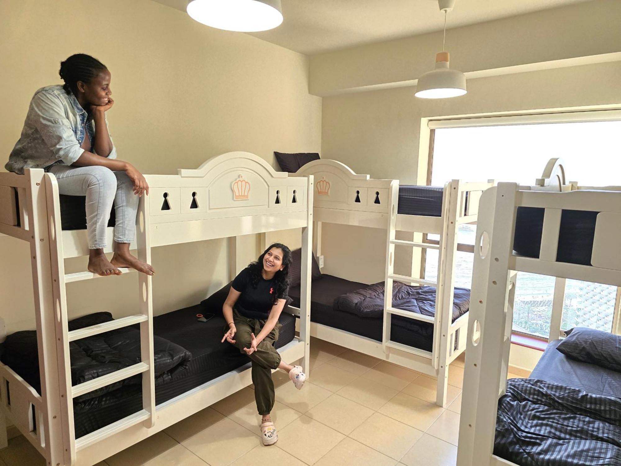 1 World, Premium Hostel, Jbr, Near Metro And Beach Appartement *