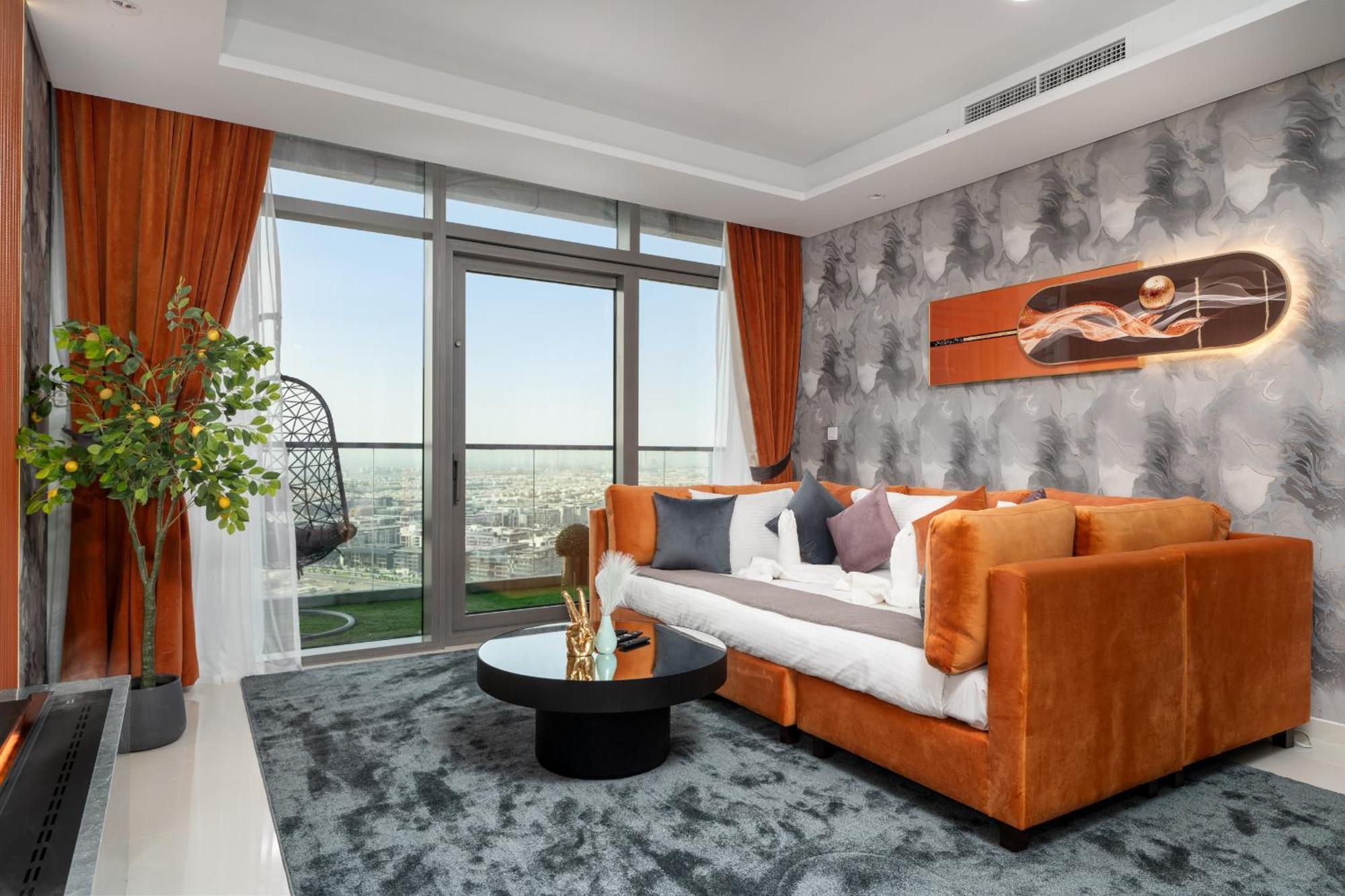 64th Floor Rooftop Pool Offering Amazing Burj Khalifa Views, 2br In Paramount Midtown *