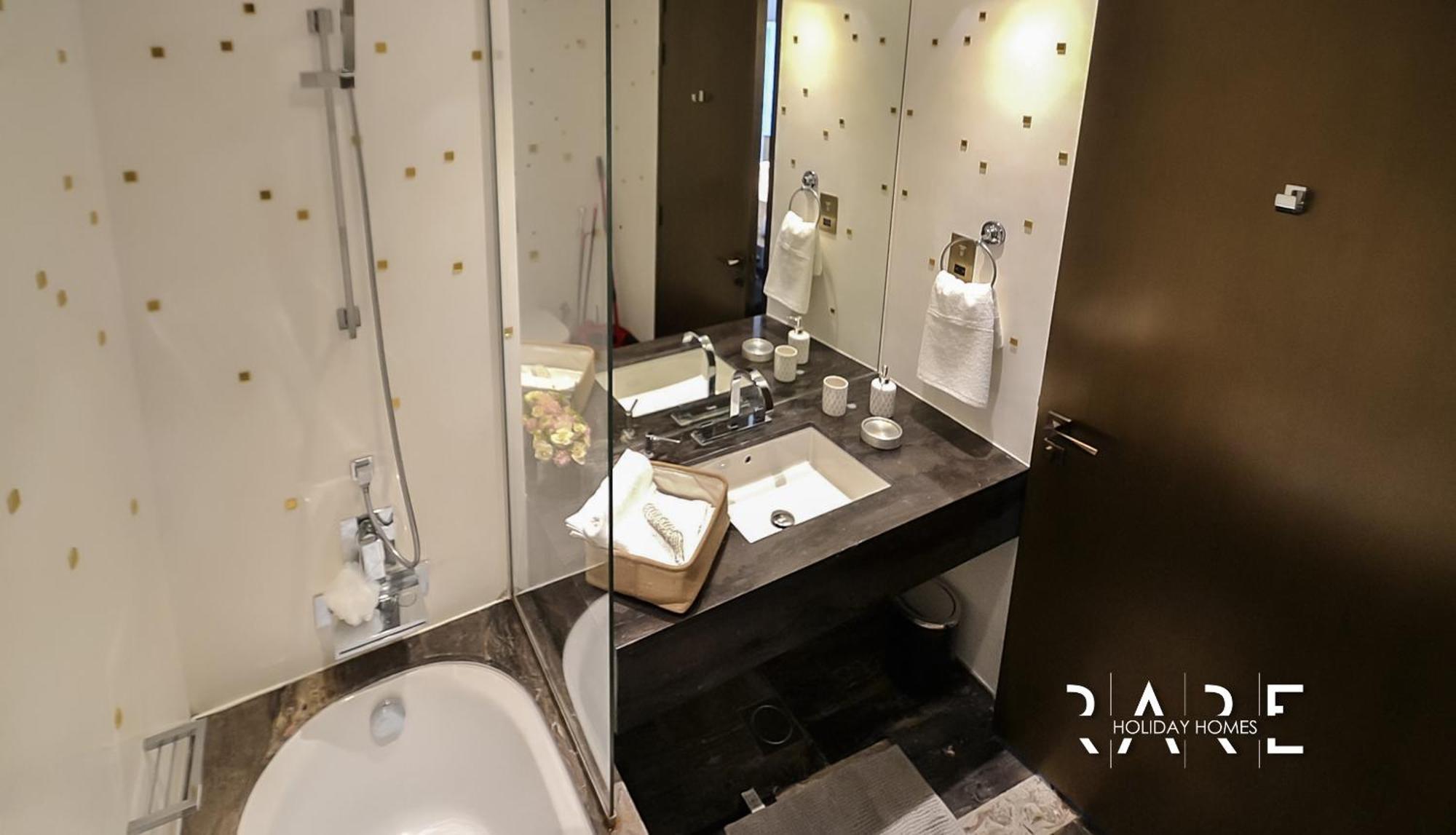 Rare Offers With Palm View - Beachfront - Fendi Interior - Damac Heights - R6303 - Marina