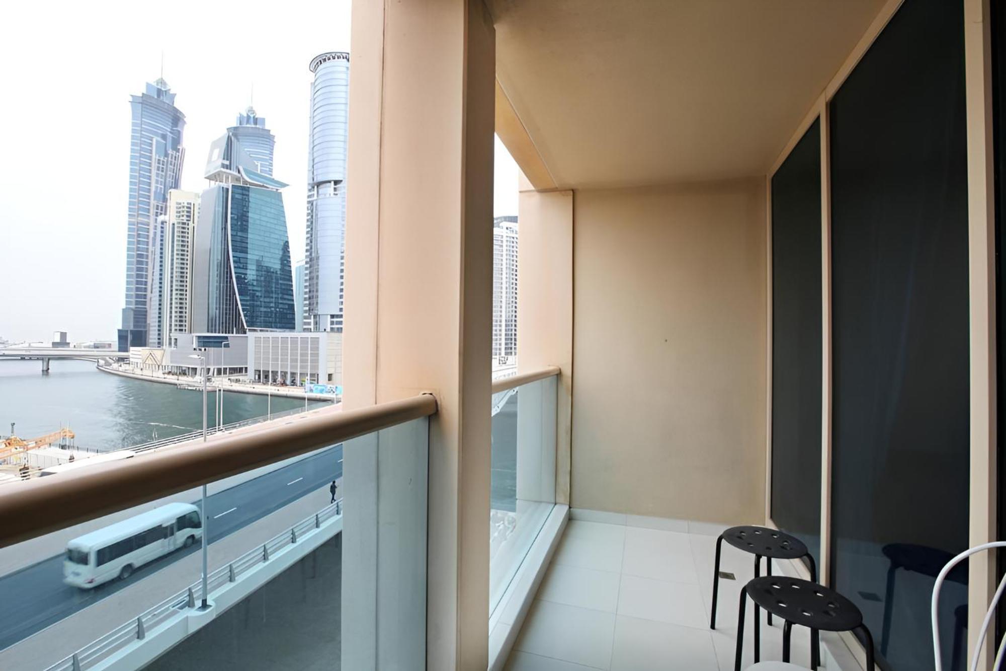 Brown Stone Homes Chruchill Apartment *