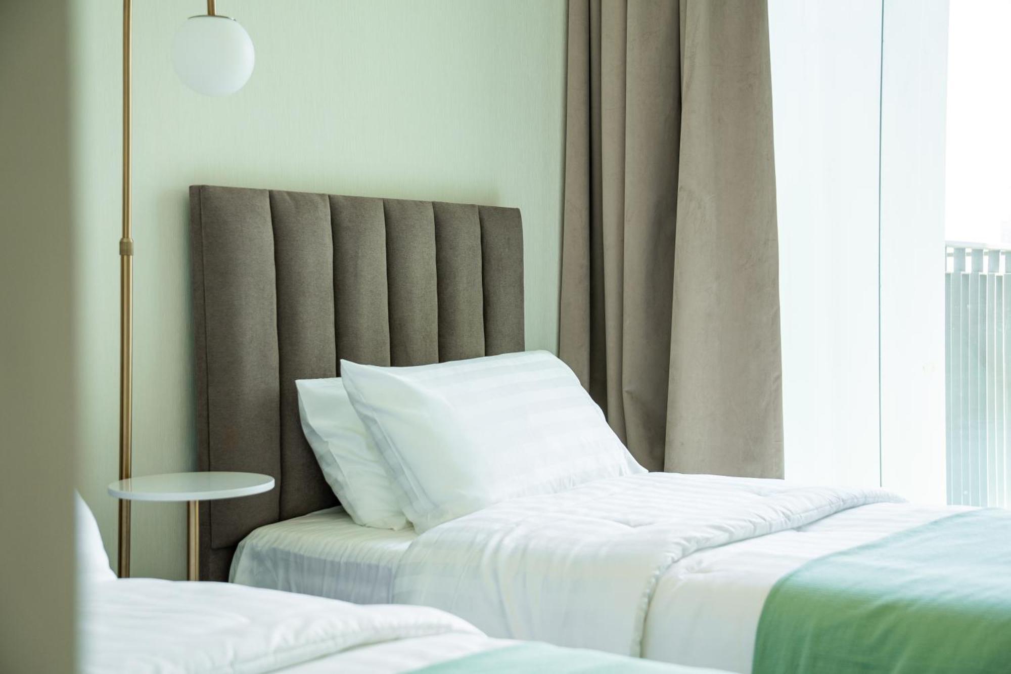 Apartemen Elegant Escapes - 3b Burj View, Direct Mall Access *