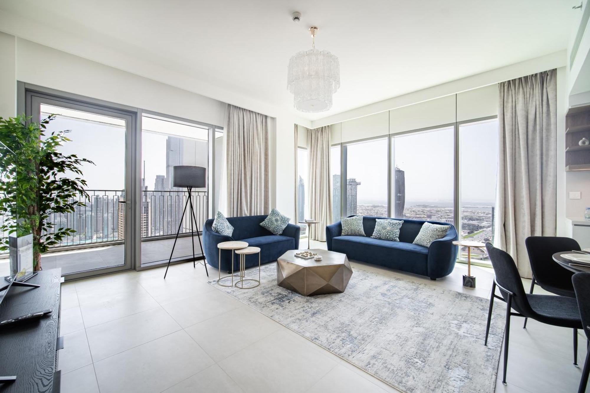 Elegant Escapes - 3b Burj View, Direct Mall Access Apartemen