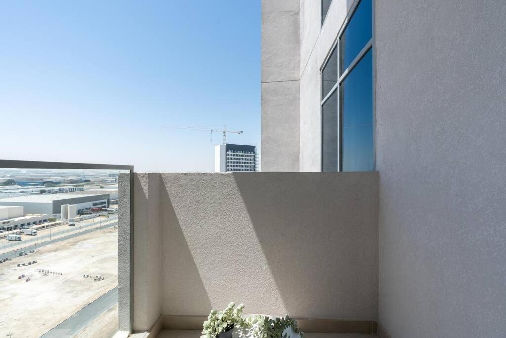 Large 2 Bedroom - Metro At 2 Min Apartamento *