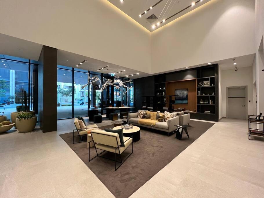 First Class Cozy Urban Retreat Apartment Dubai