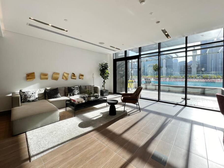 First Class Cozy Urban Retreat Dubai