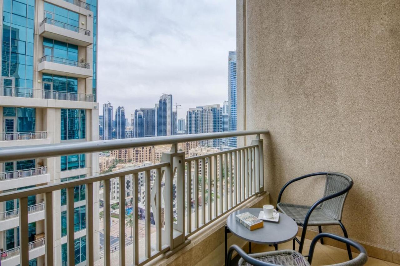 Appartement Stylish Upgraded 1 Bed Burj Khalifa Poolside View Dubaï