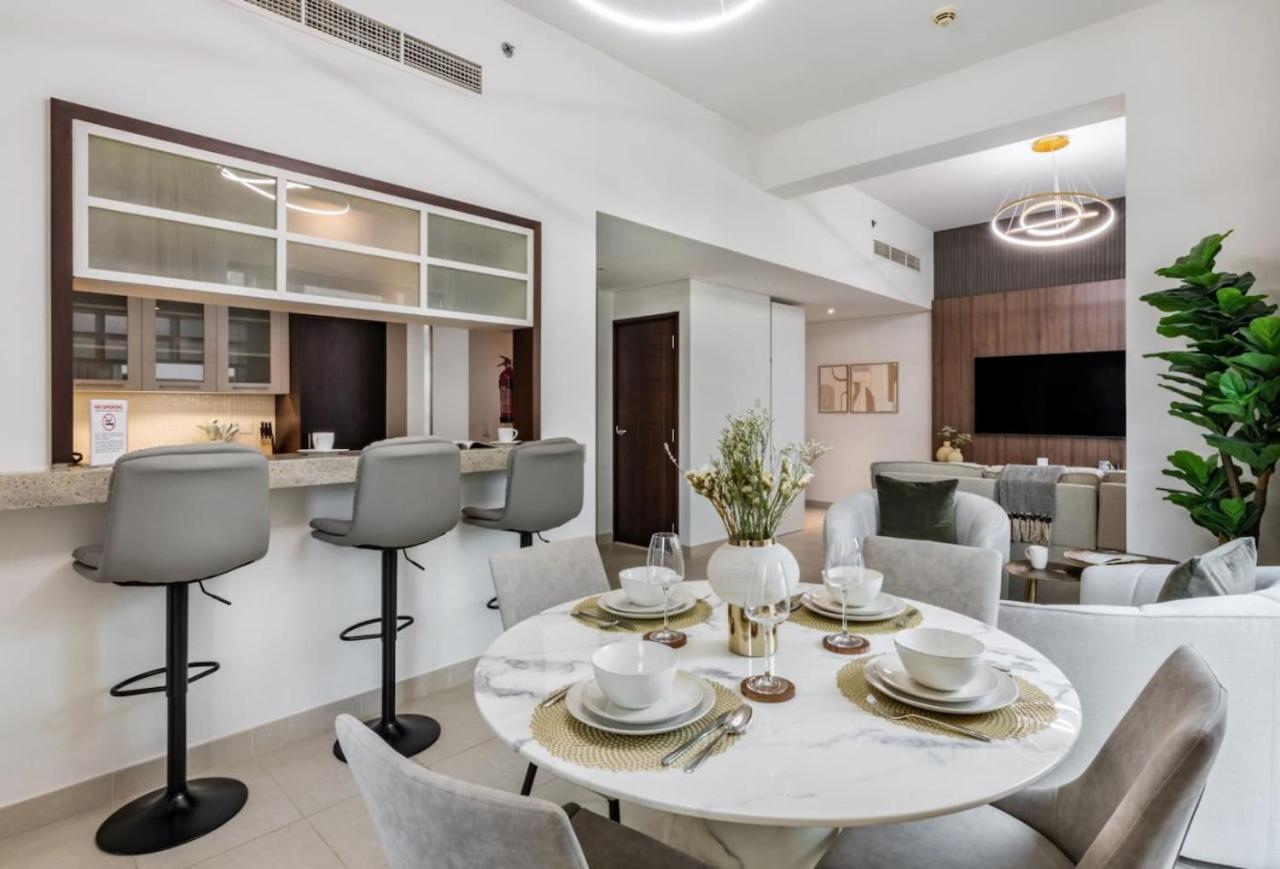 Stylish Upgraded 1 Bed Burj Khalifa Poolside View * Dubaï