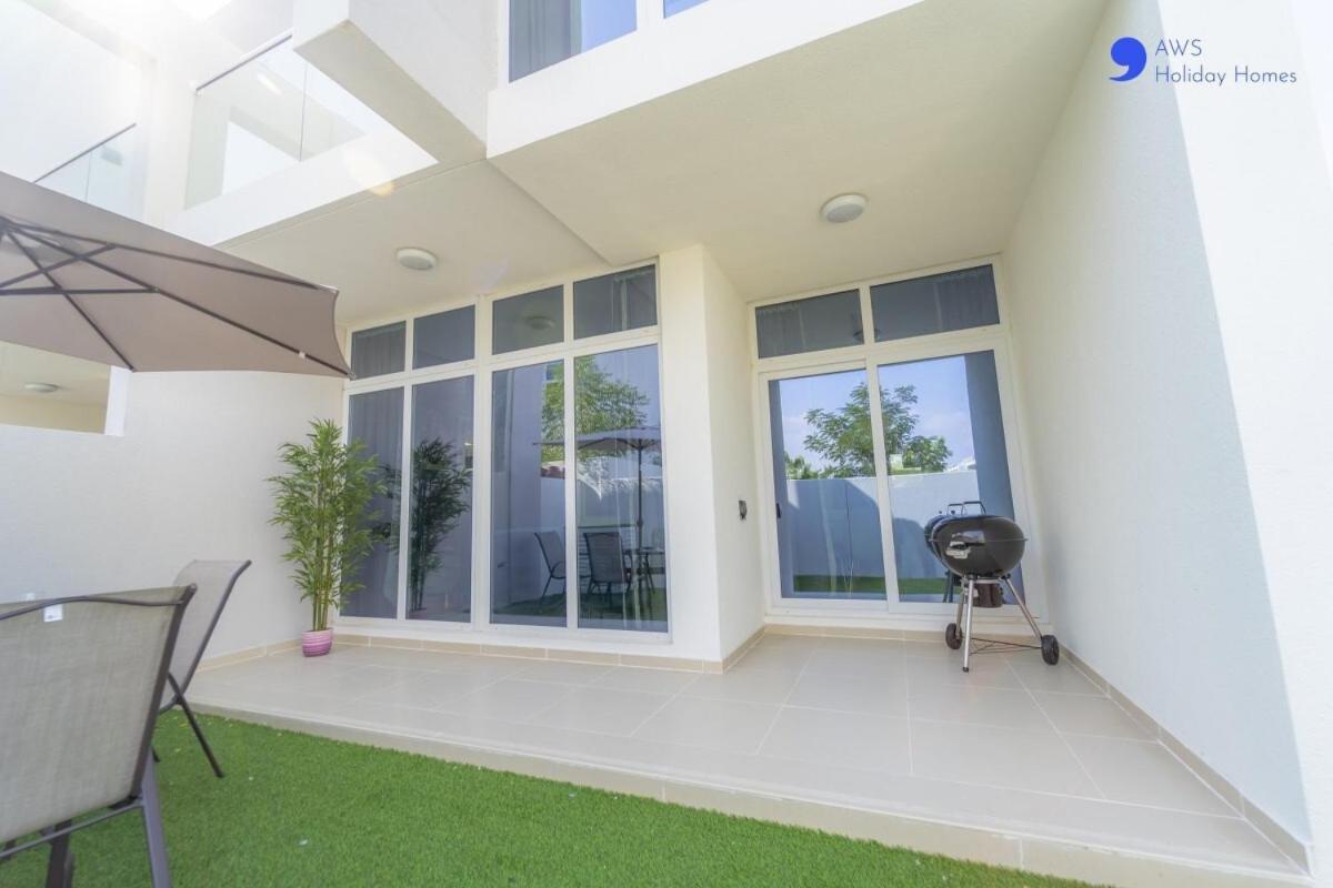 Aws Homes - Elegant Townhouse With Garden Dubái