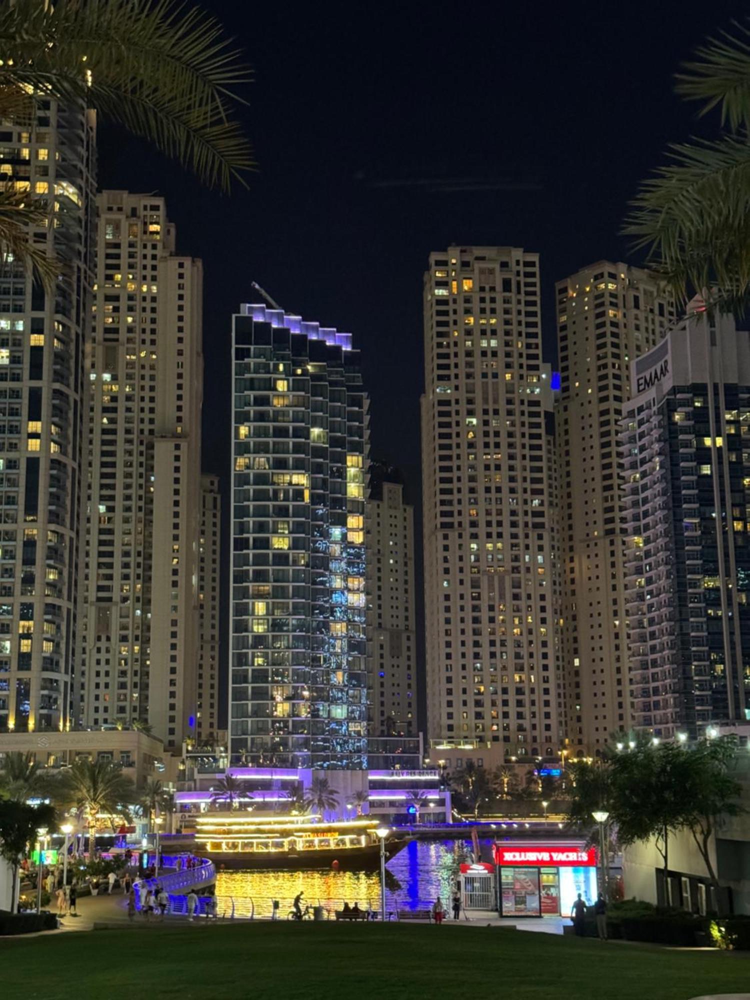 Golden Hour Marina View Apartment Dubai