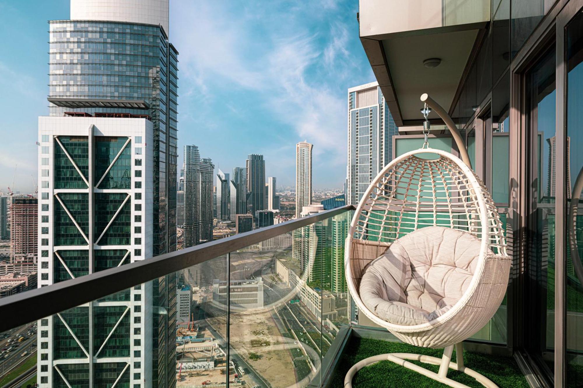 Highest Infinity Pool In Downtown Apartamento *