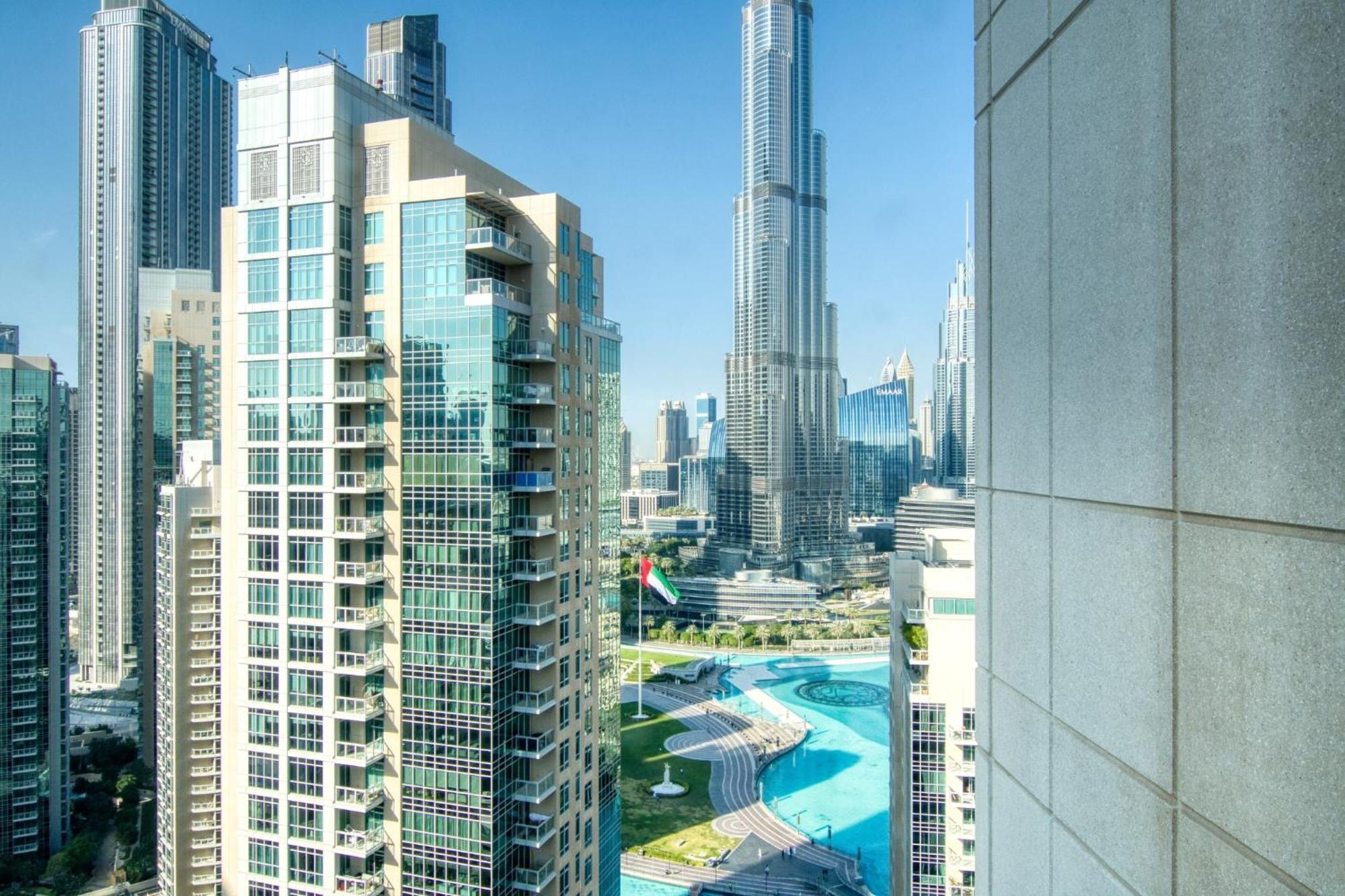 Stunning 1-bedroom With Full Burj Khalifa View - 5-min Walk To Mall Appartement Dubai