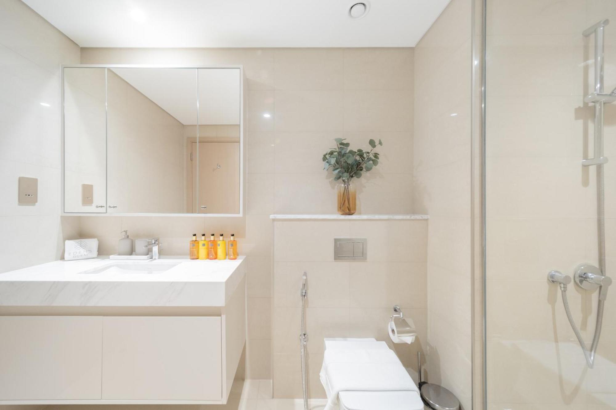 Eden's Homes & - Burj Royale Appartamento *