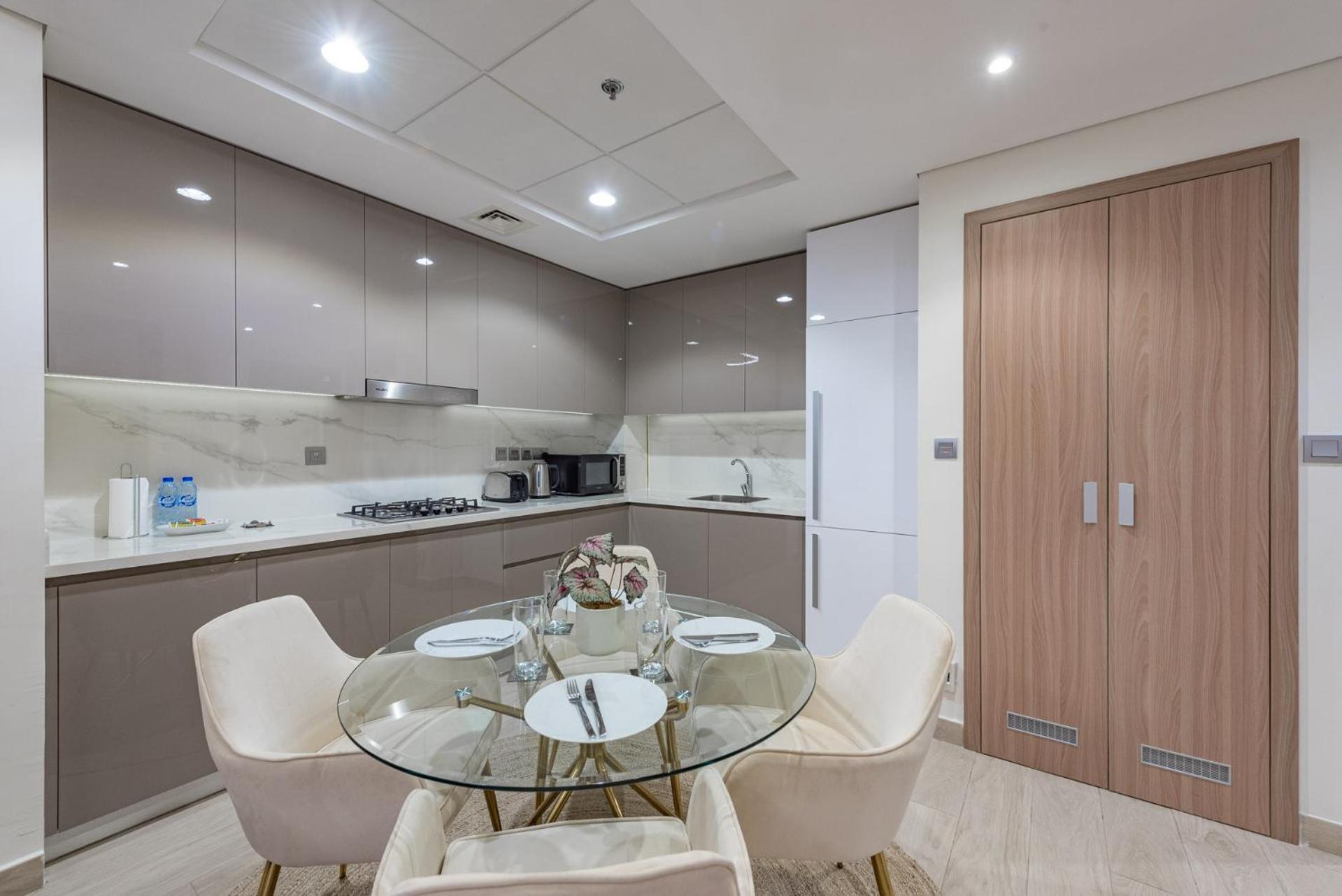 Cozy & Convenient 1br Haven In Al Jaddaf * Dubai